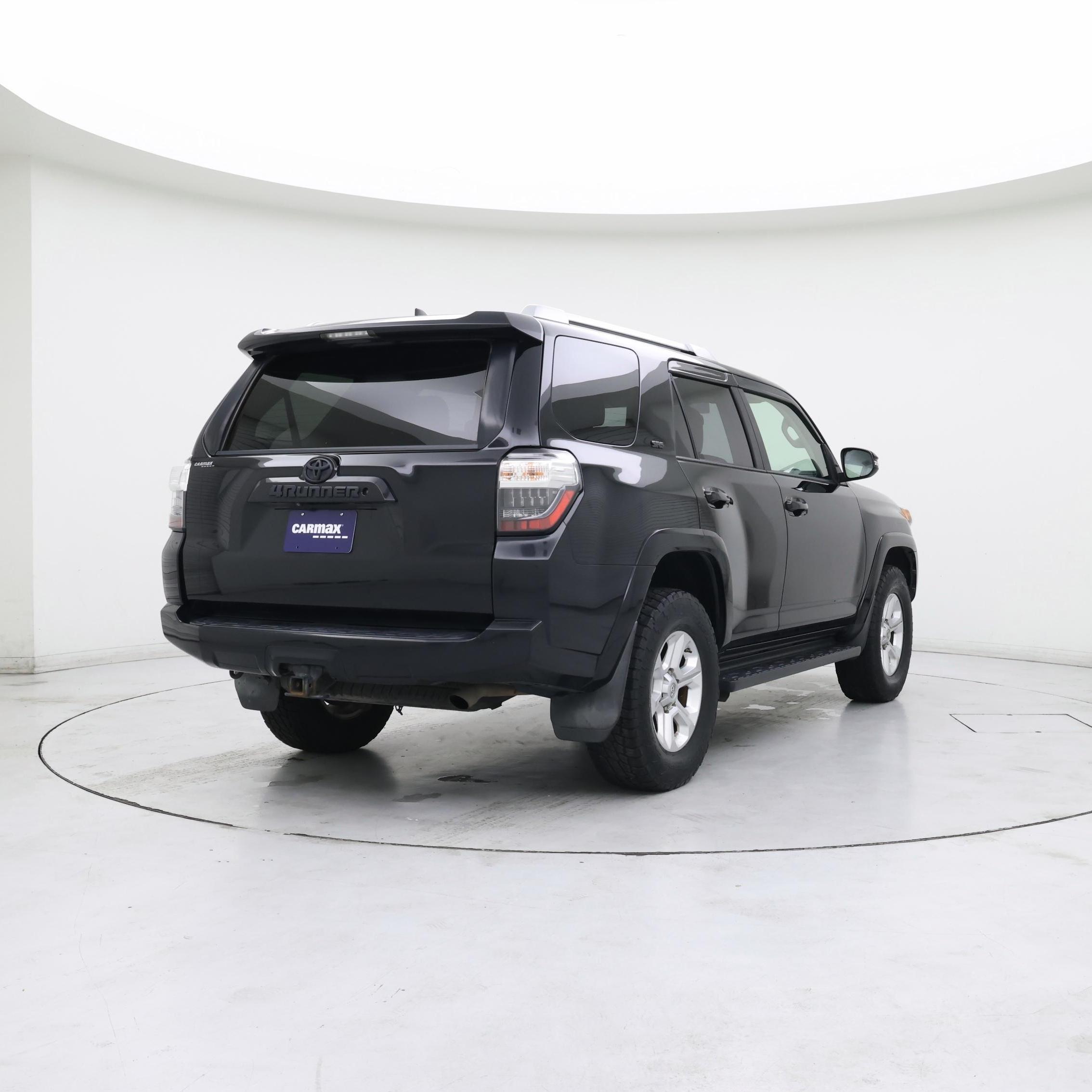 Thumbnail: 2017 Toyota 4Runner - 8