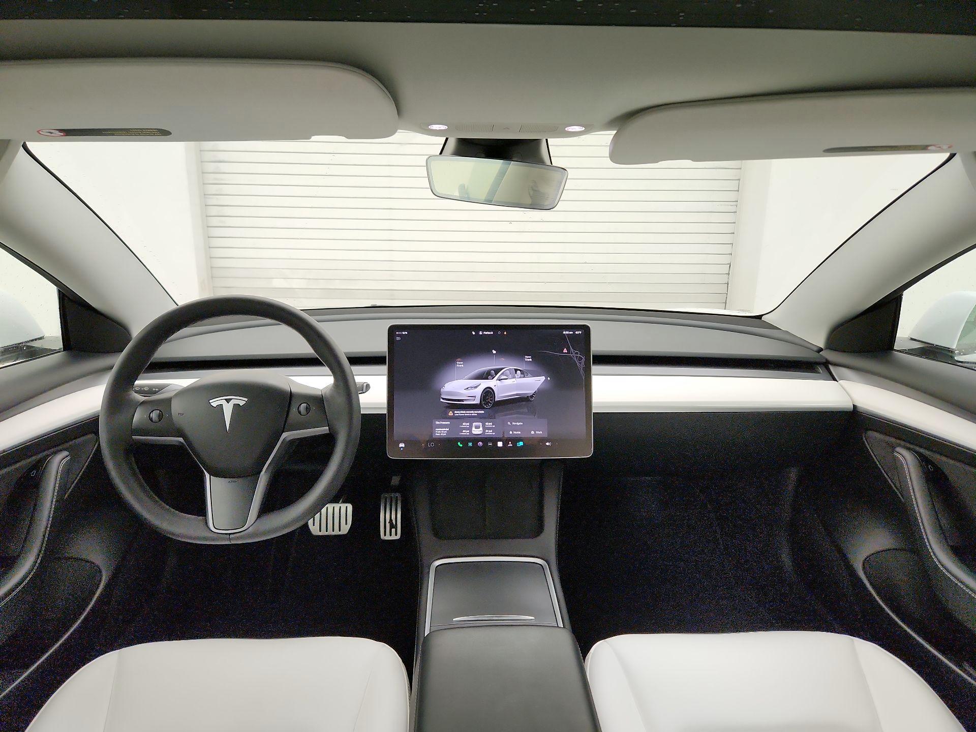 Thumbnail: 2023 Tesla Model 3 - 9