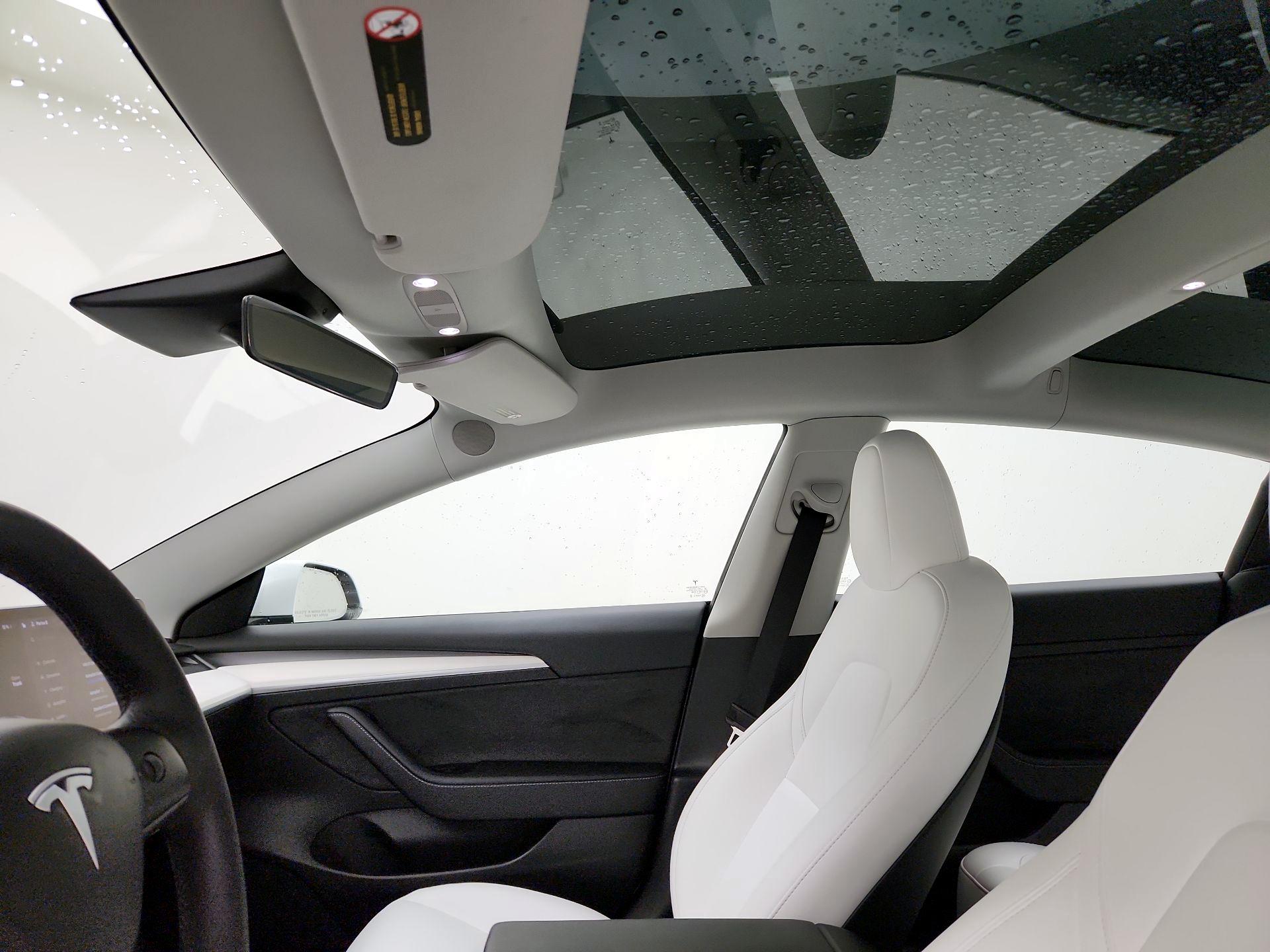 Thumbnail: 2023 Tesla Model 3 - 19