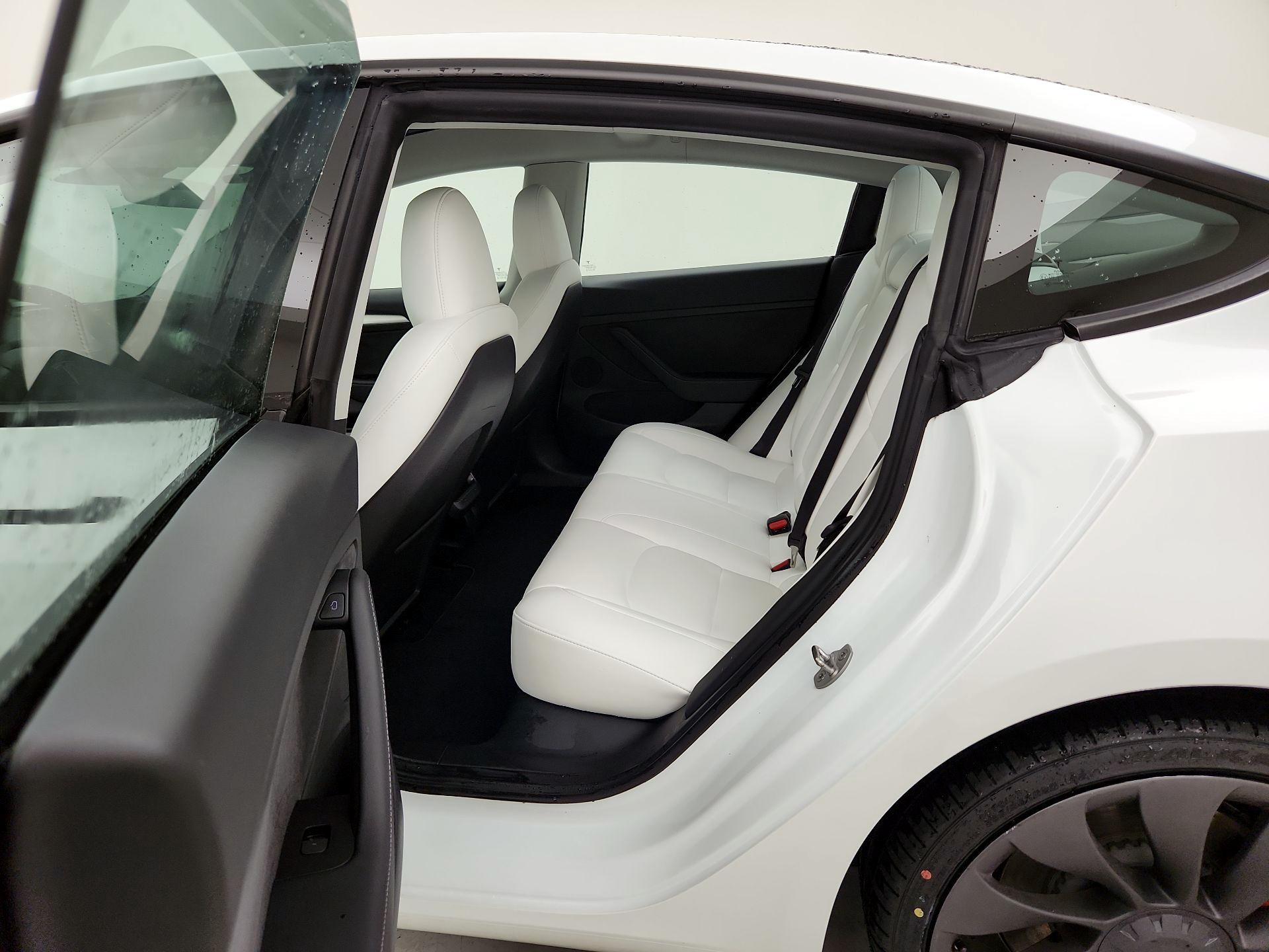 Thumbnail: 2023 Tesla Model 3 - 20