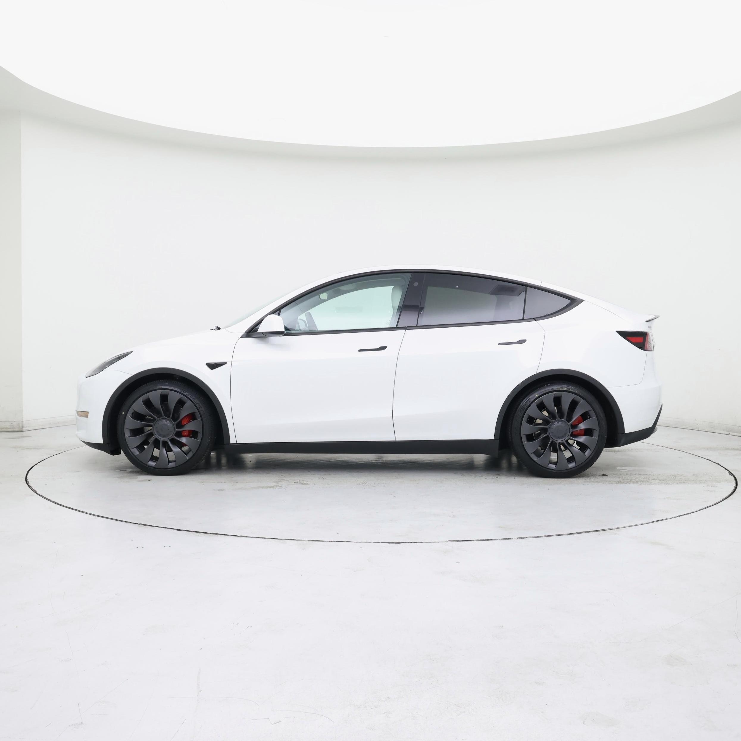 Thumbnail: 2023 Tesla Model Y - 3