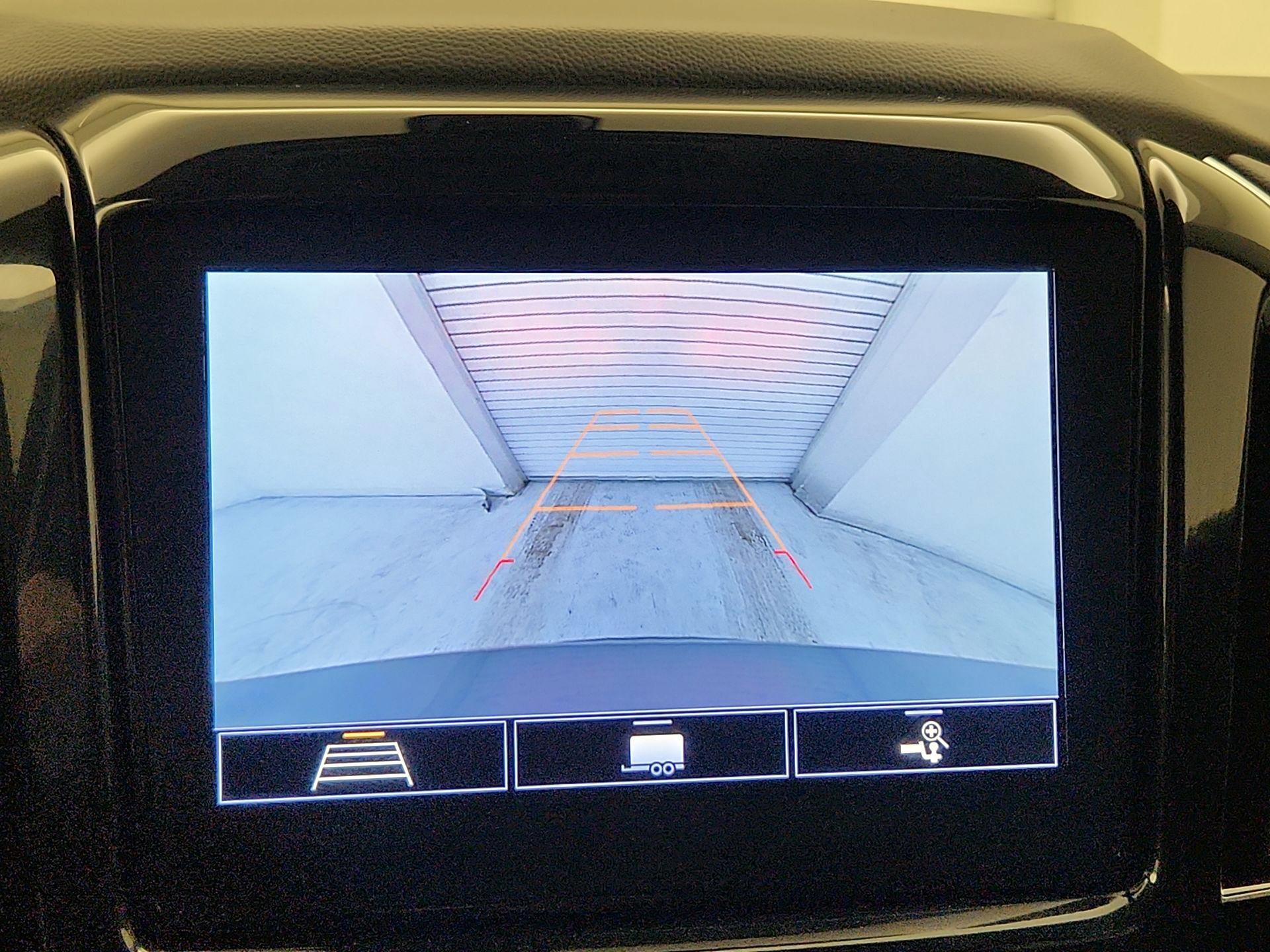 Thumbnail: 2021 Chevrolet Traverse - 14