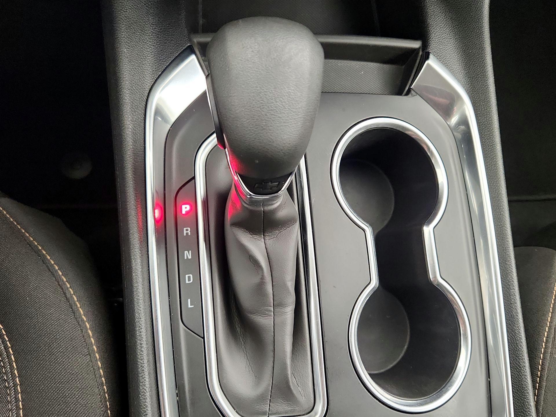 Thumbnail: 2021 Chevrolet Traverse - 17