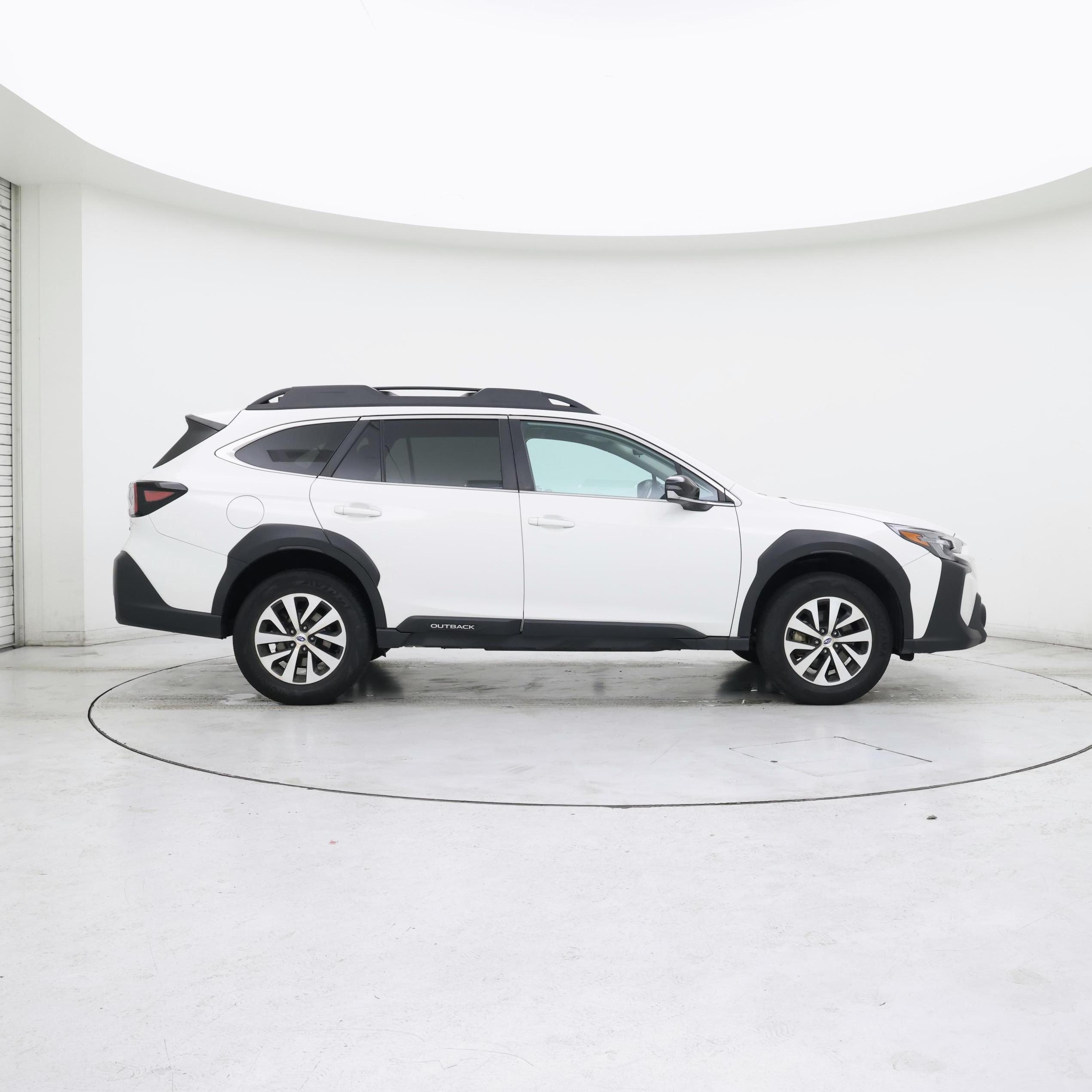 Thumbnail: 2023 Subaru Outback - 7