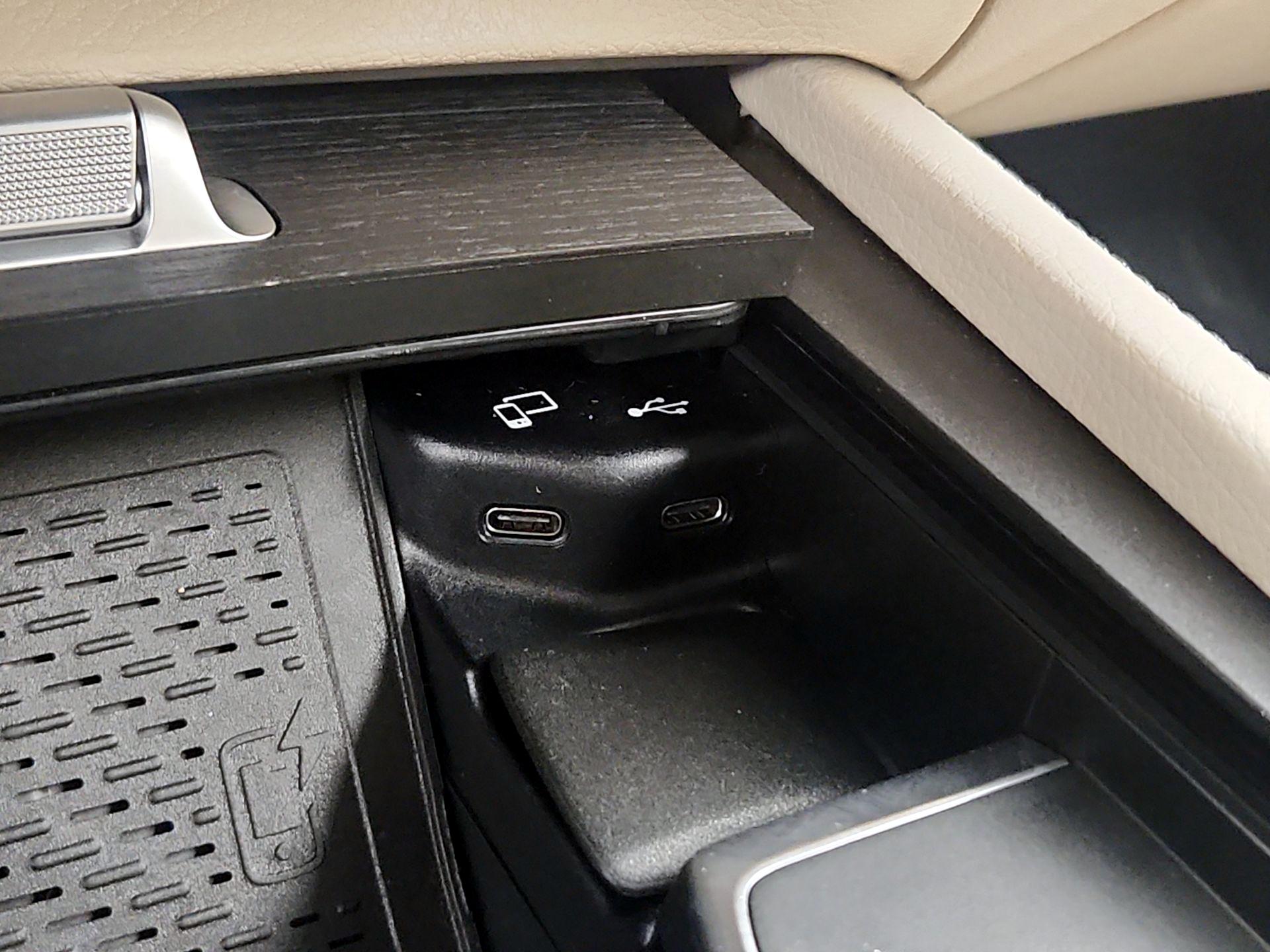 Thumbnail: 2021 Mercedes-Benz GLE - 19