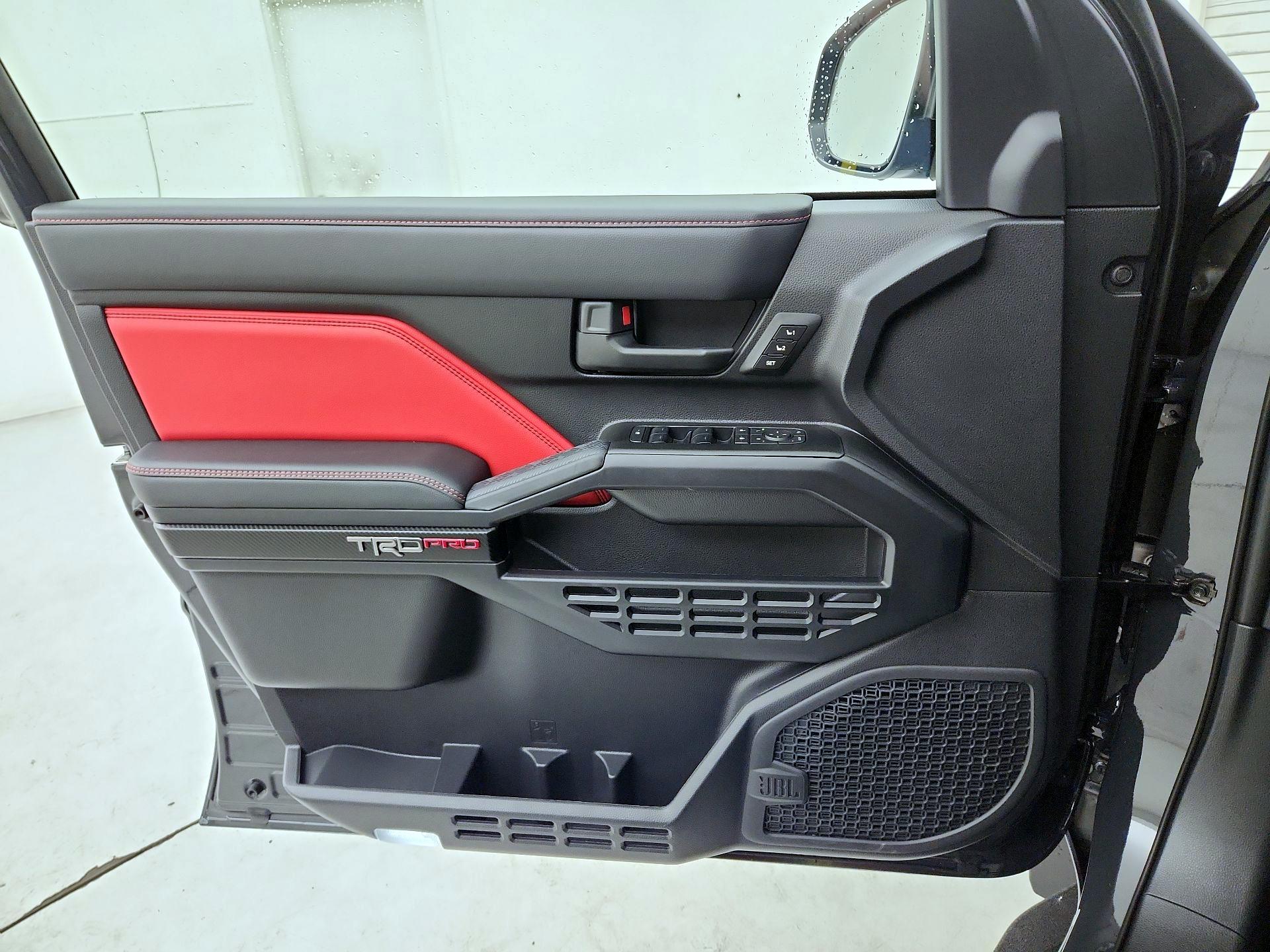 Thumbnail: 2025 Toyota 4Runner - 12