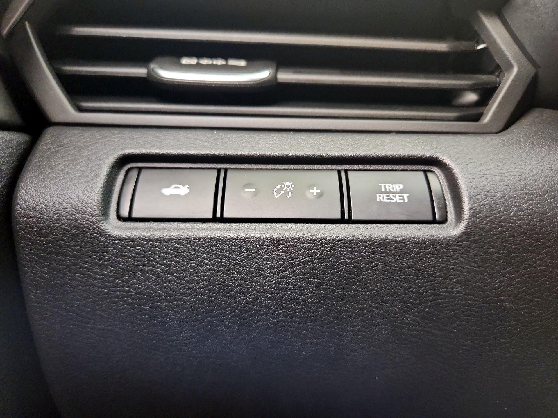 Thumbnail: 2021 Nissan Altima - 13