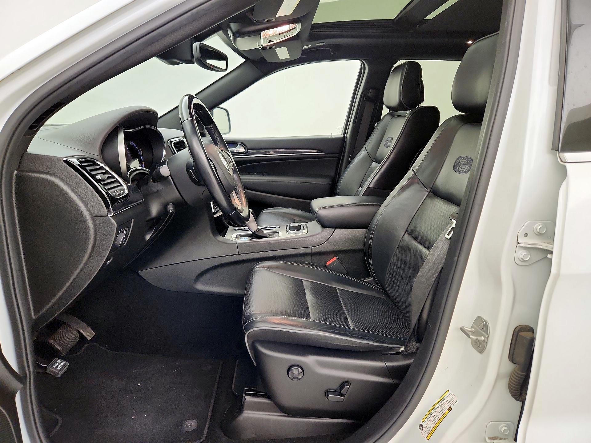 Thumbnail: 2020 Jeep Grand Cherokee - 11