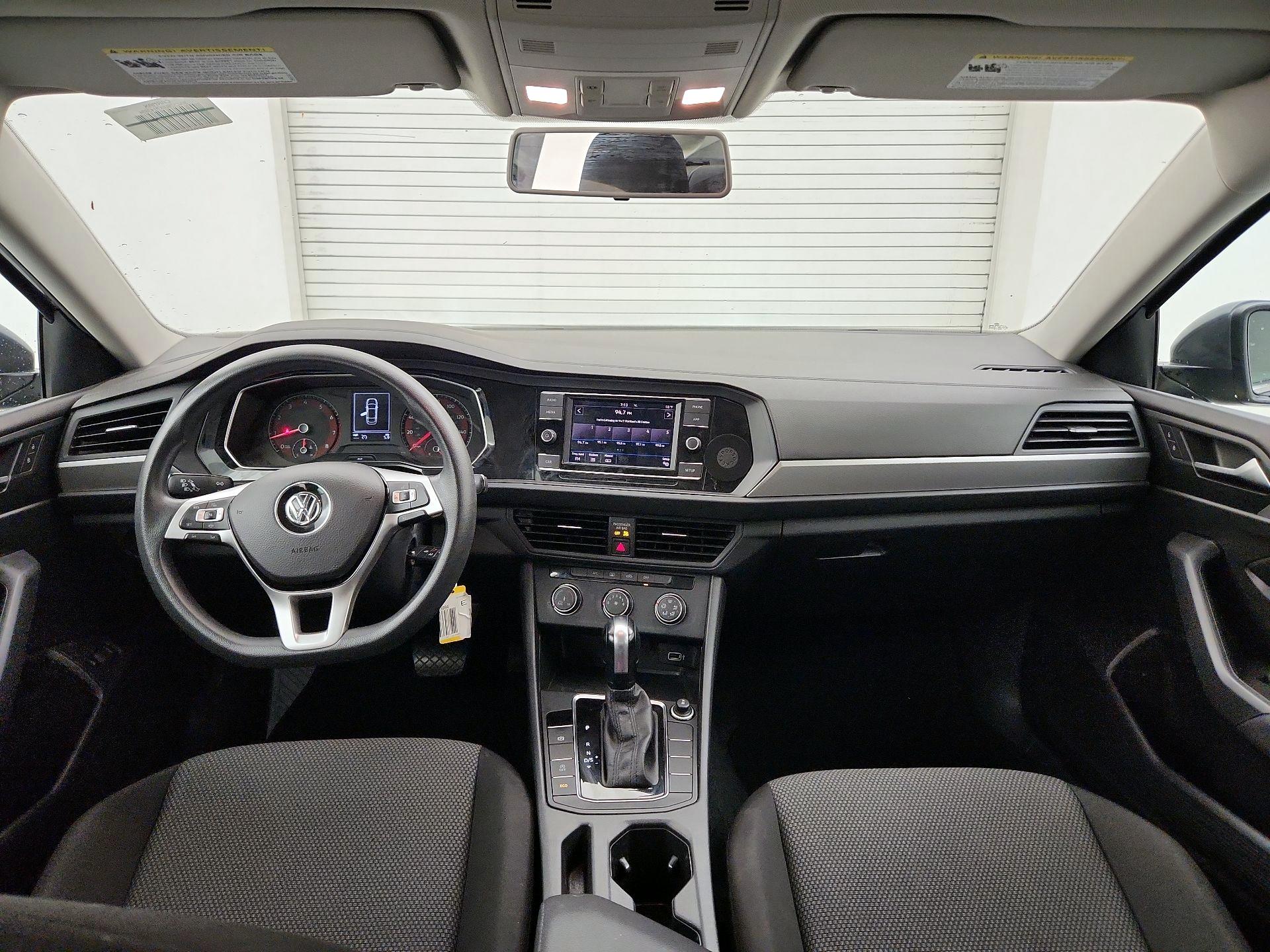Thumbnail: 2019 Volkswagen Jetta - 9