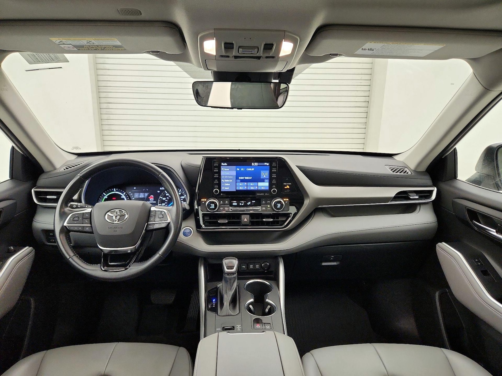 2021 Toyota Highlander XLE - Photo 10