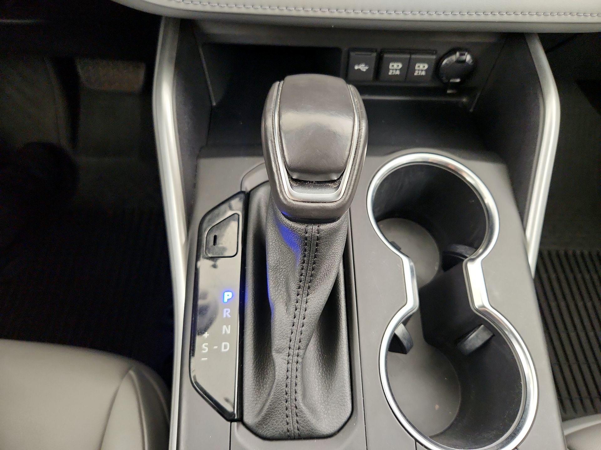 Thumbnail: 2021 Toyota Highlander - 17