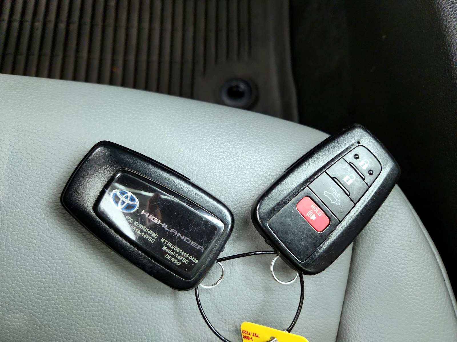 2021 Toyota Highlander XLE - Photo 26
