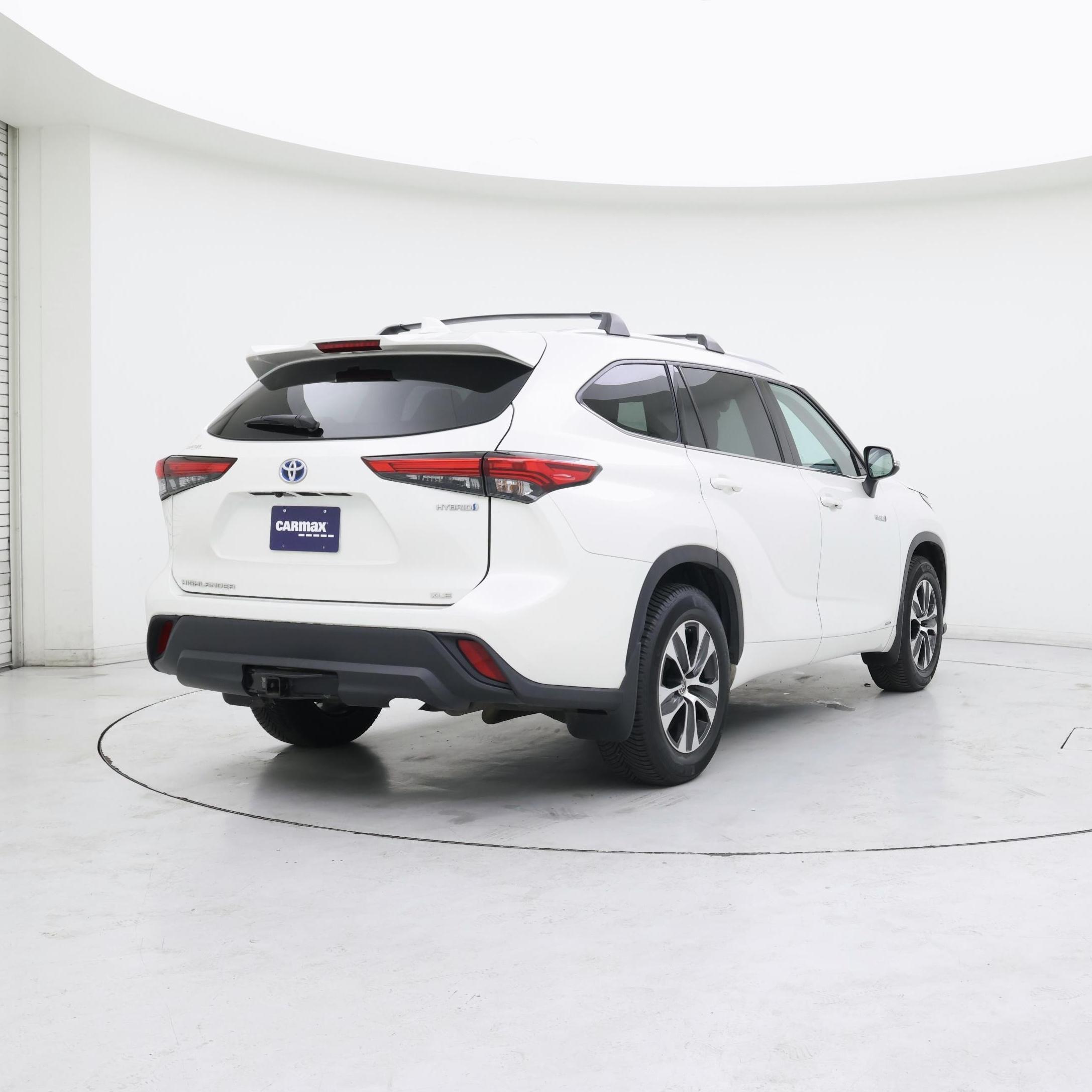 Thumbnail: 2021 Toyota Highlander - 8