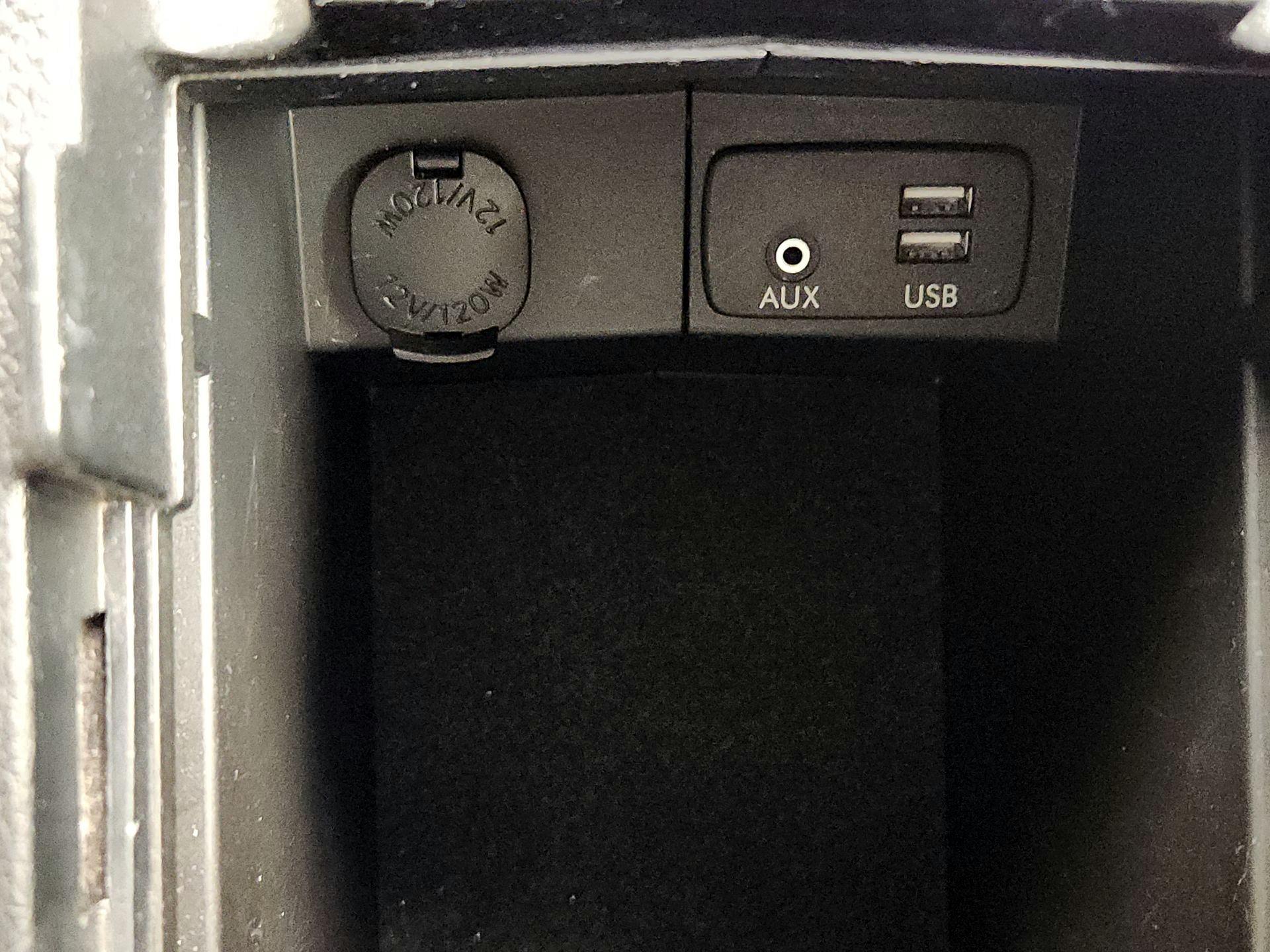 Thumbnail: 2017 Subaru Forester - 18