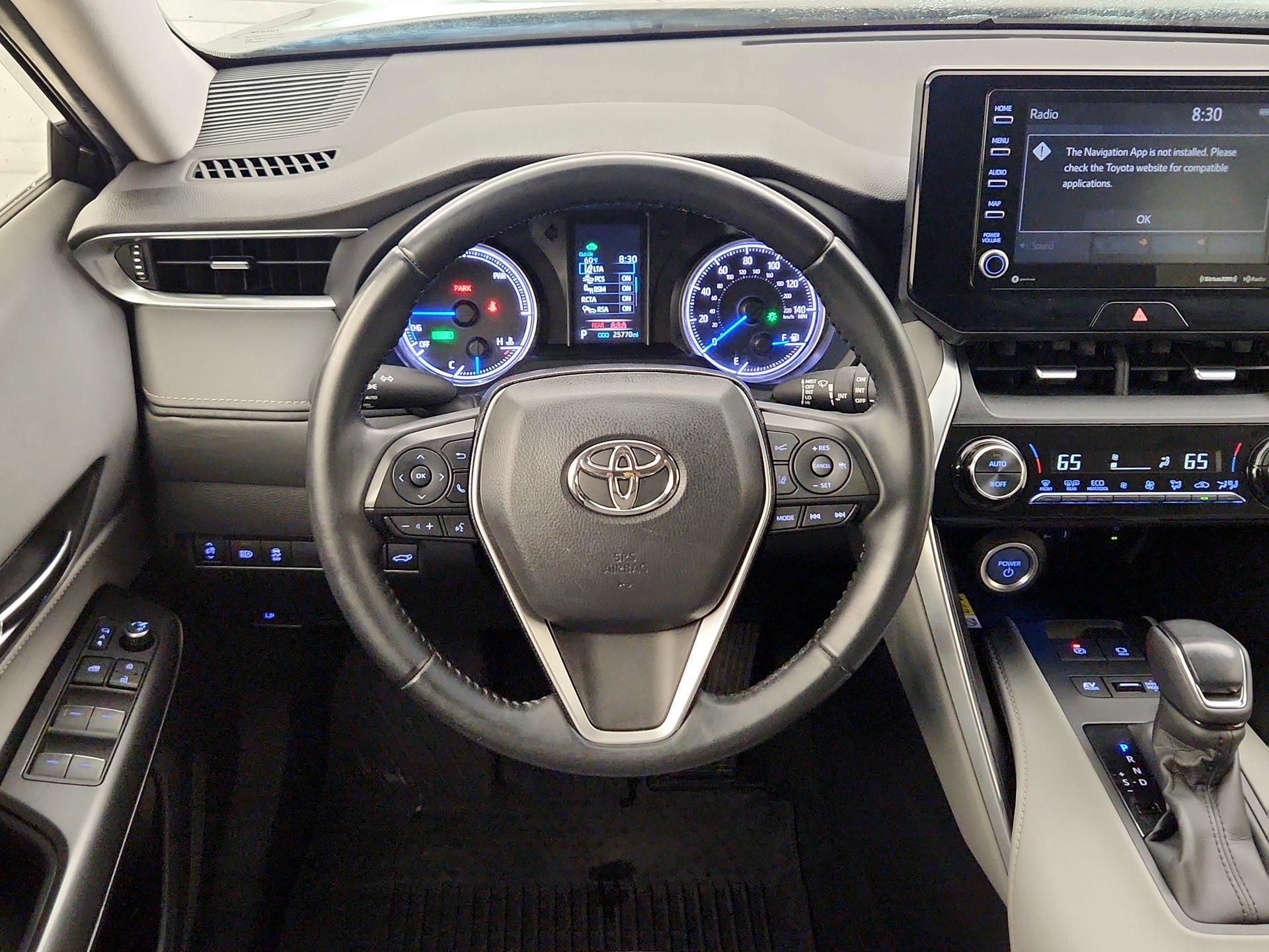 Thumbnail: 2021 Toyota Venza - 10