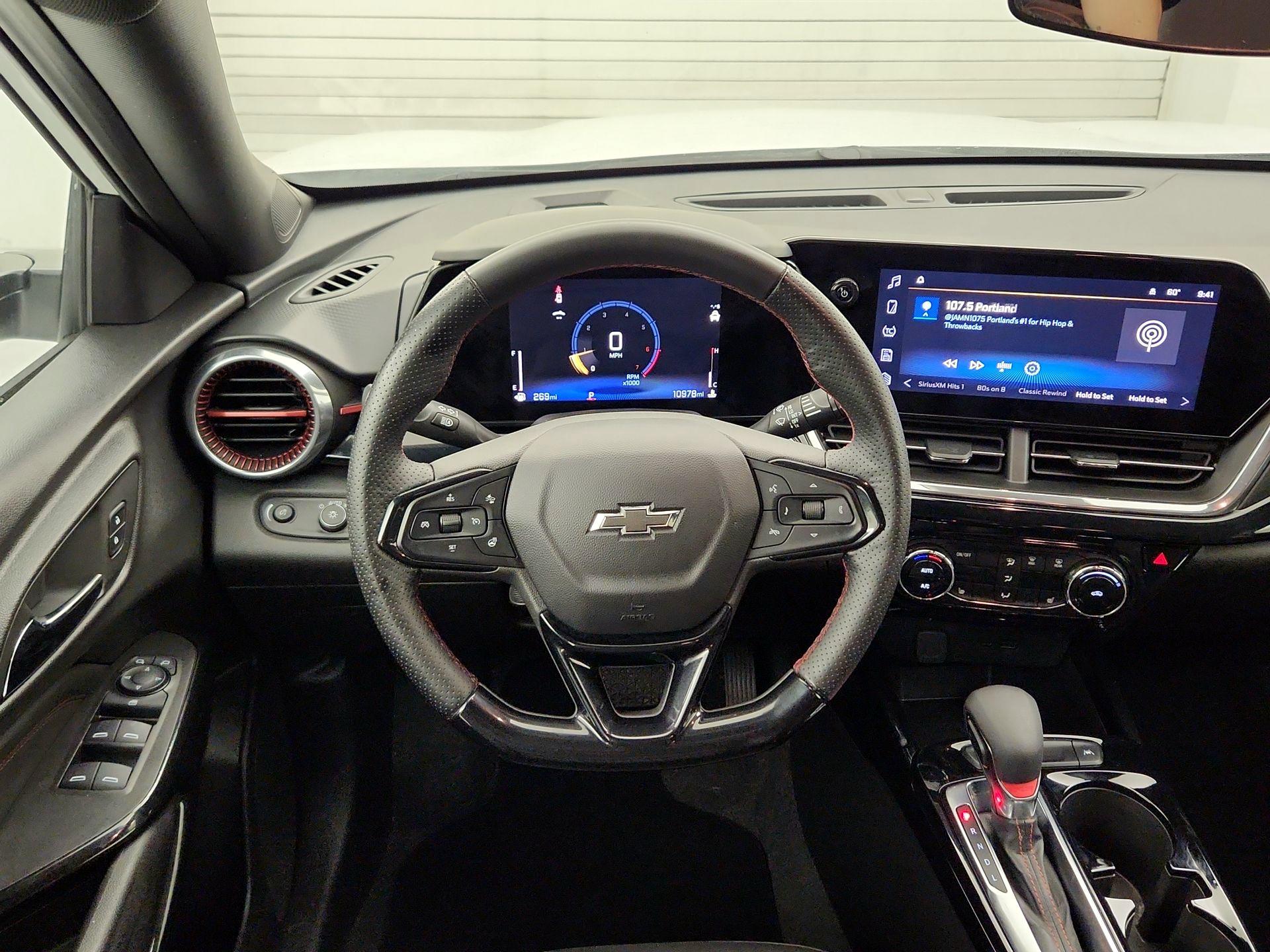 Thumbnail: 2025 Chevrolet Trax - 10