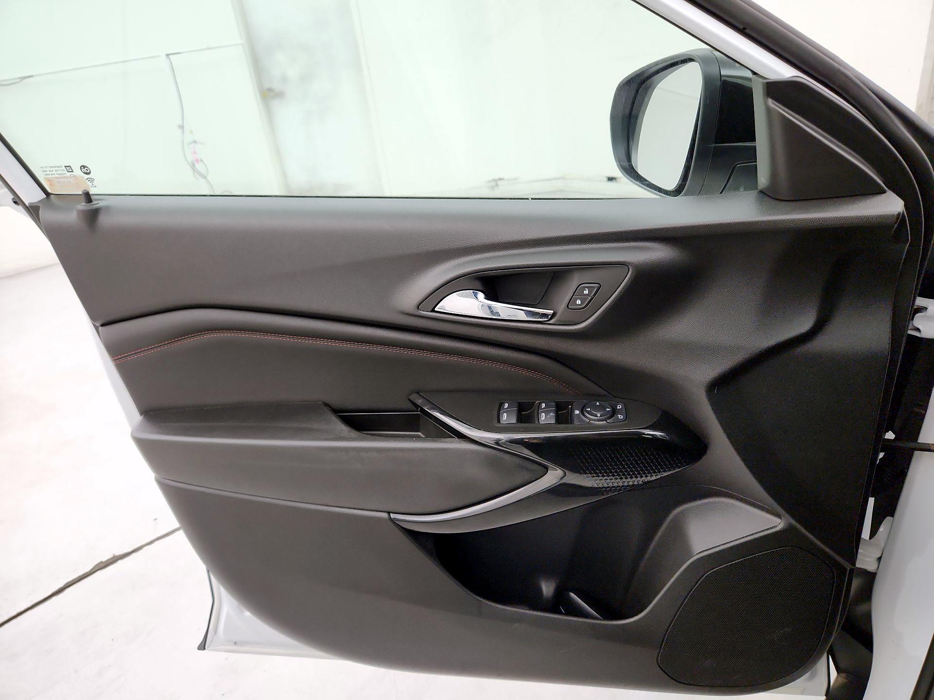 Thumbnail: 2025 Chevrolet Trax - 12
