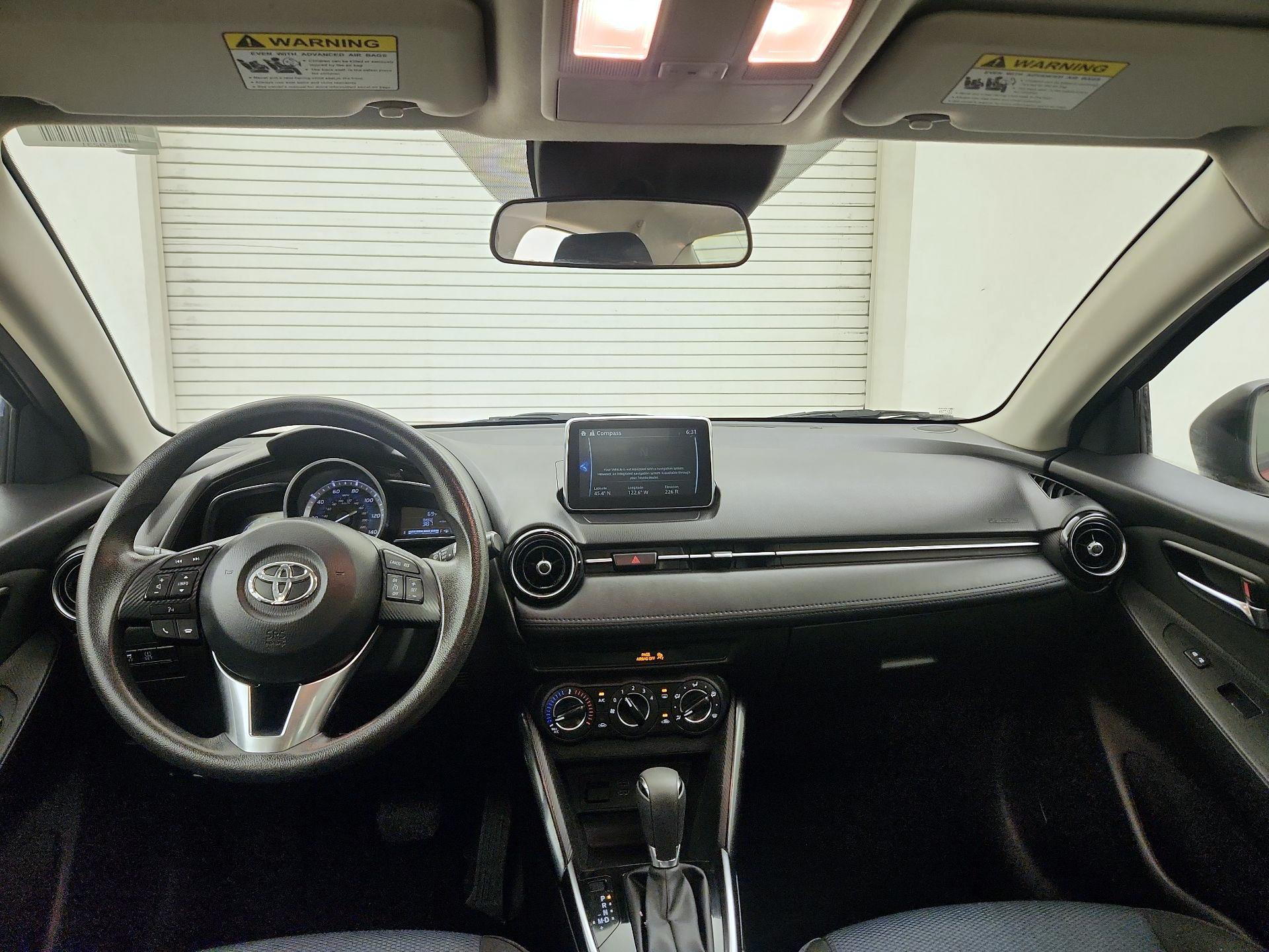 Thumbnail: 2018 Toyota Yaris iA - 9