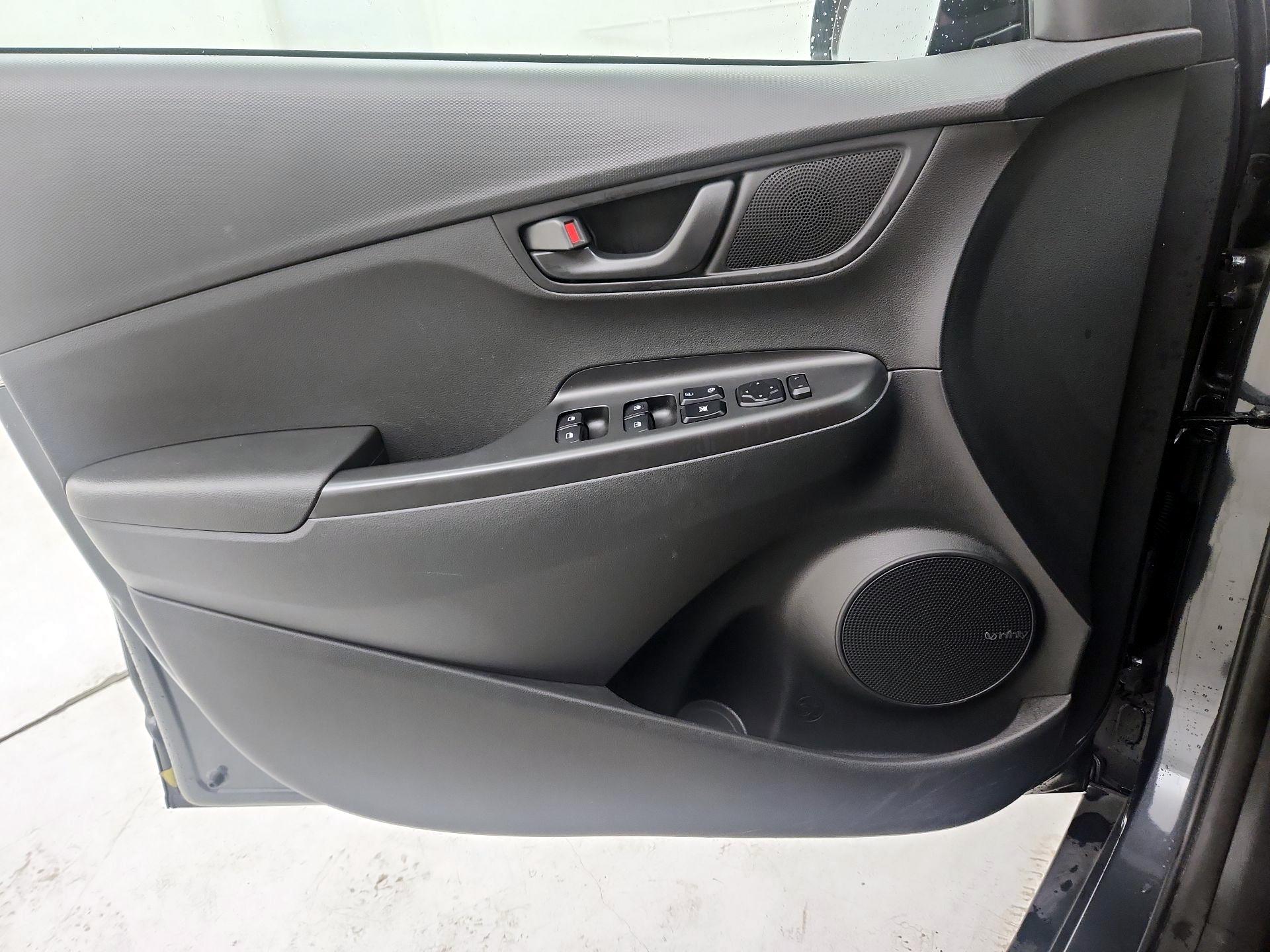 Thumbnail: 2019 Hyundai Kona - 12