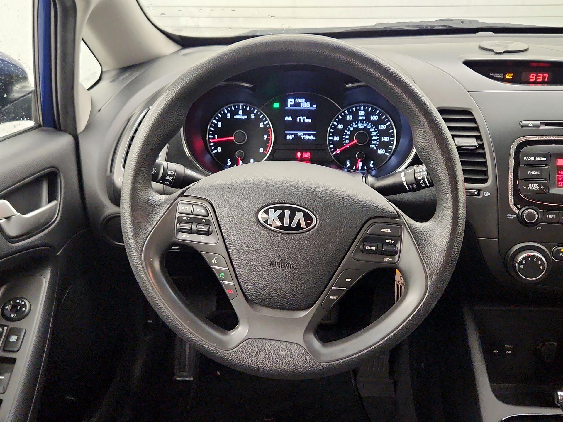 Thumbnail: 2018 Kia Forte - 10