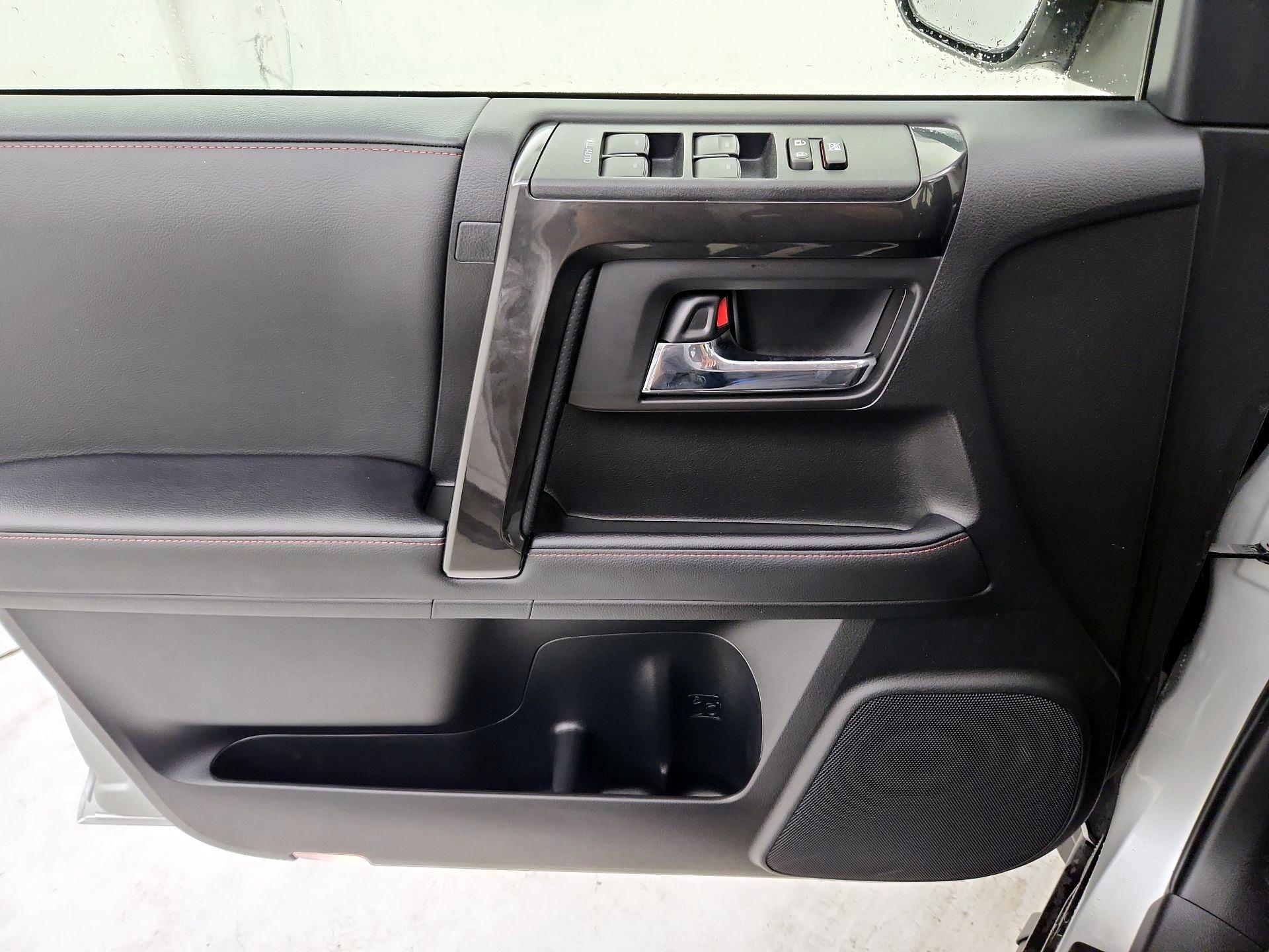 Thumbnail: 2024 Toyota 4Runner - 12