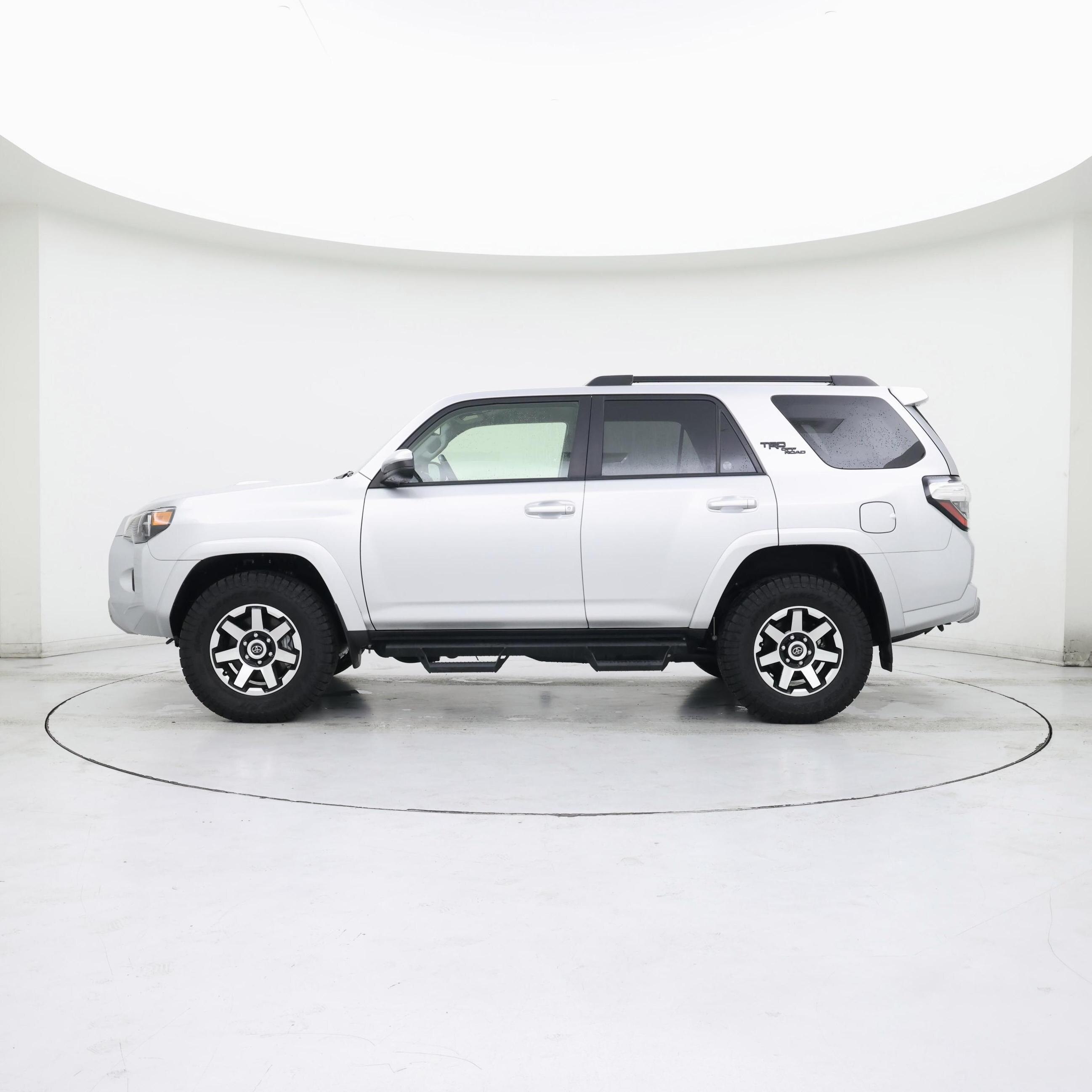 Thumbnail: 2024 Toyota 4Runner - 3