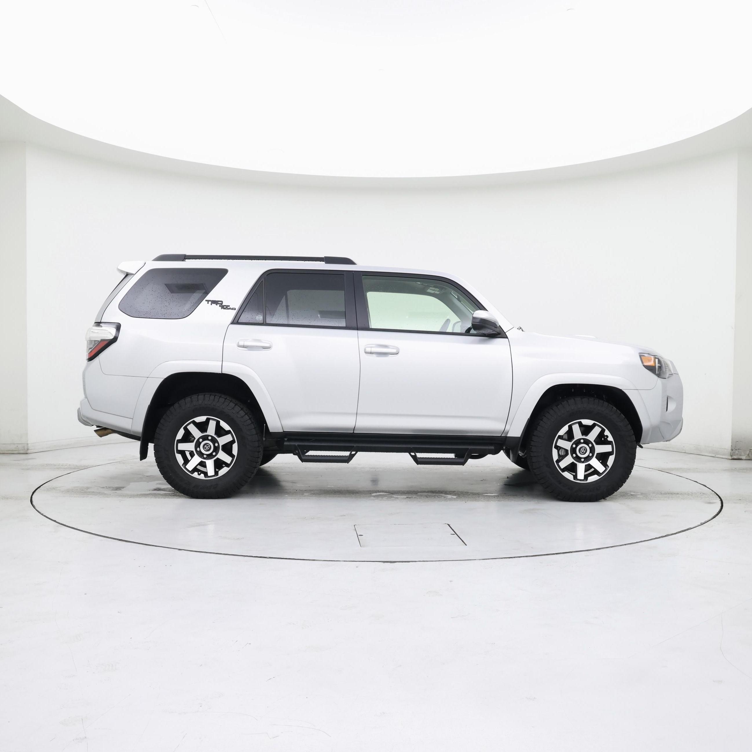 Thumbnail: 2024 Toyota 4Runner - 7