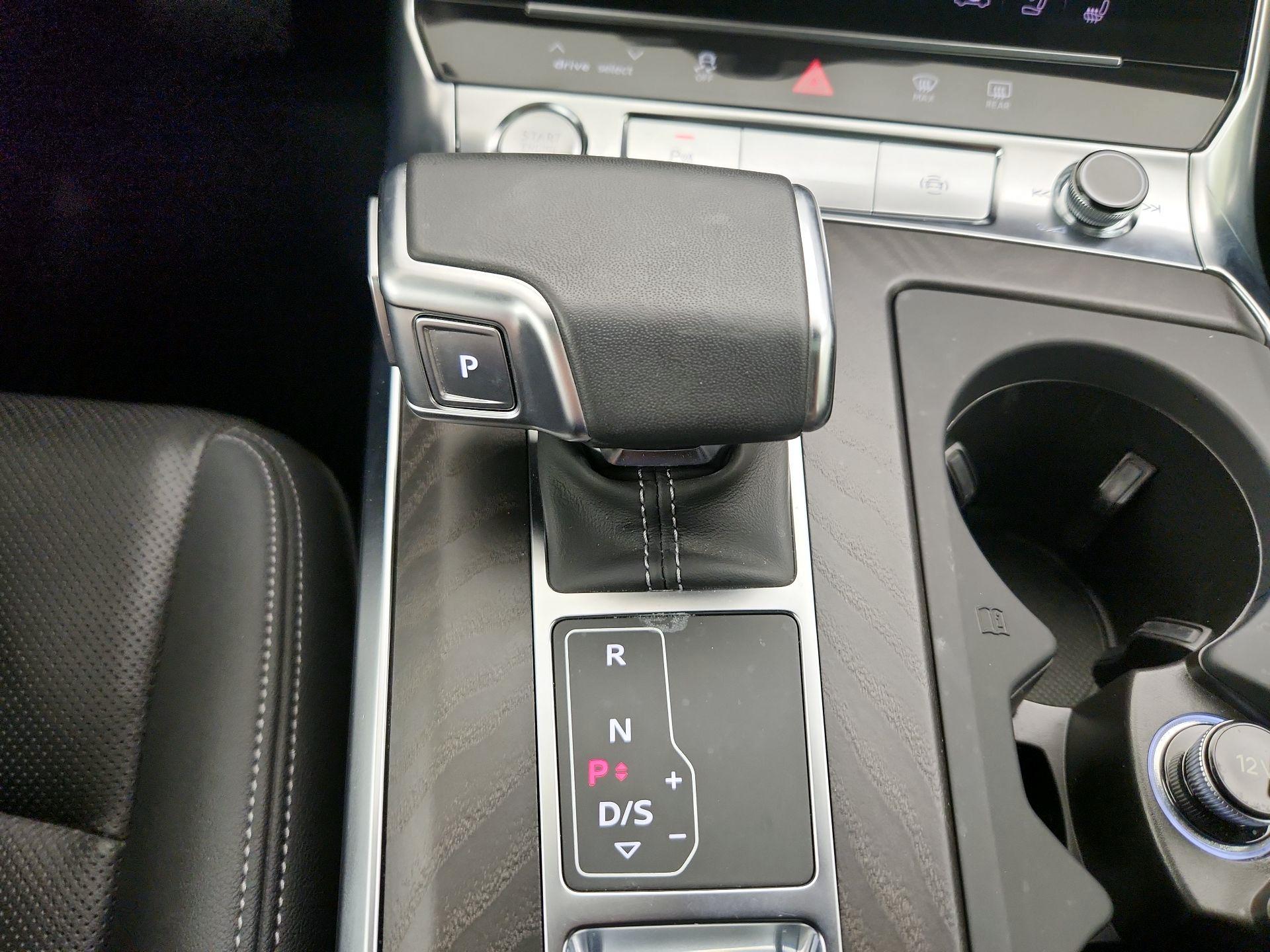 Thumbnail: 2019 Audi A6 - 18