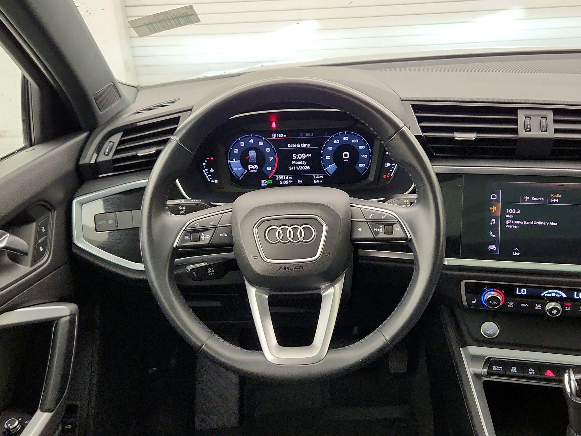 Thumbnail: 2020 Audi Q3 - 10