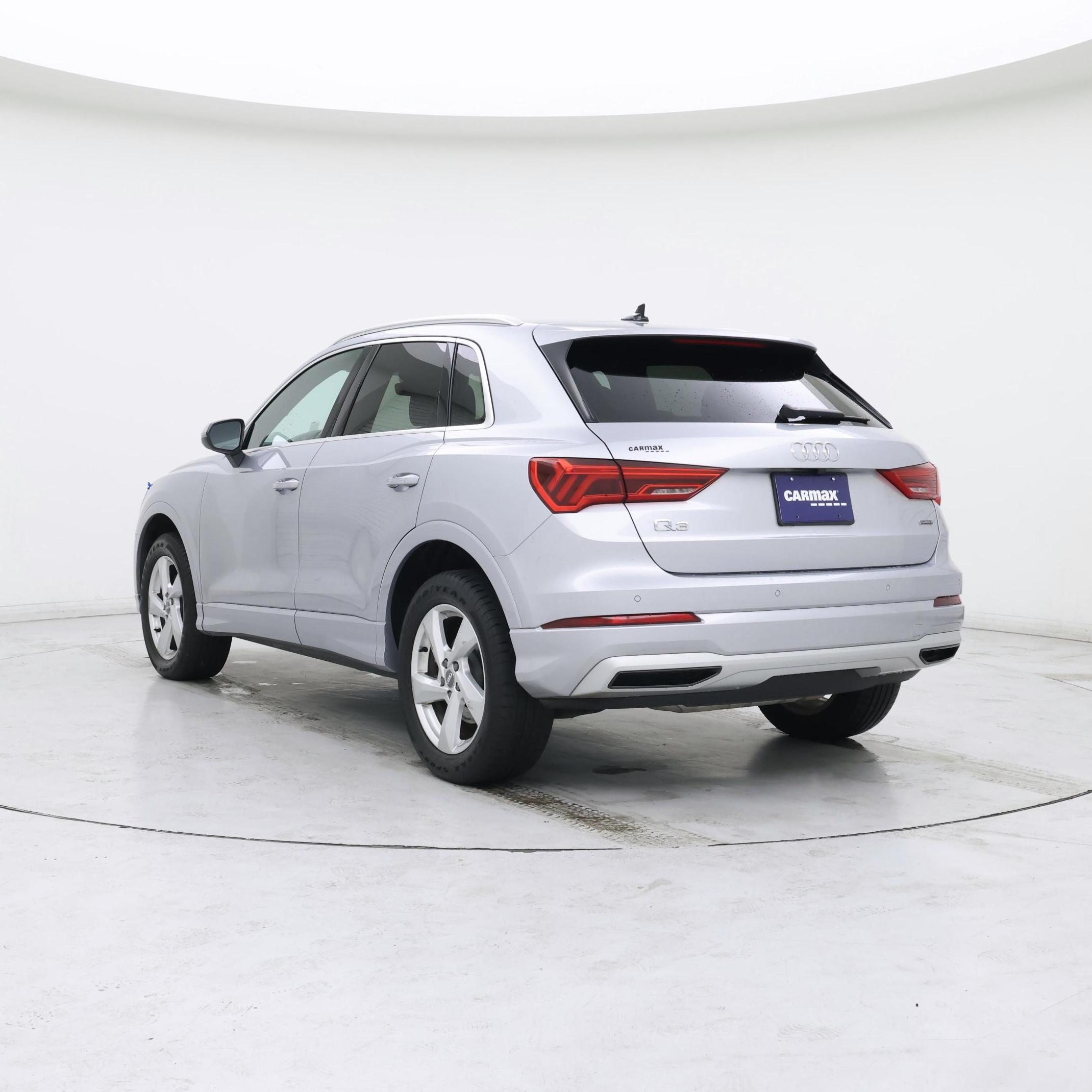 Thumbnail: 2020 Audi Q3 - 2