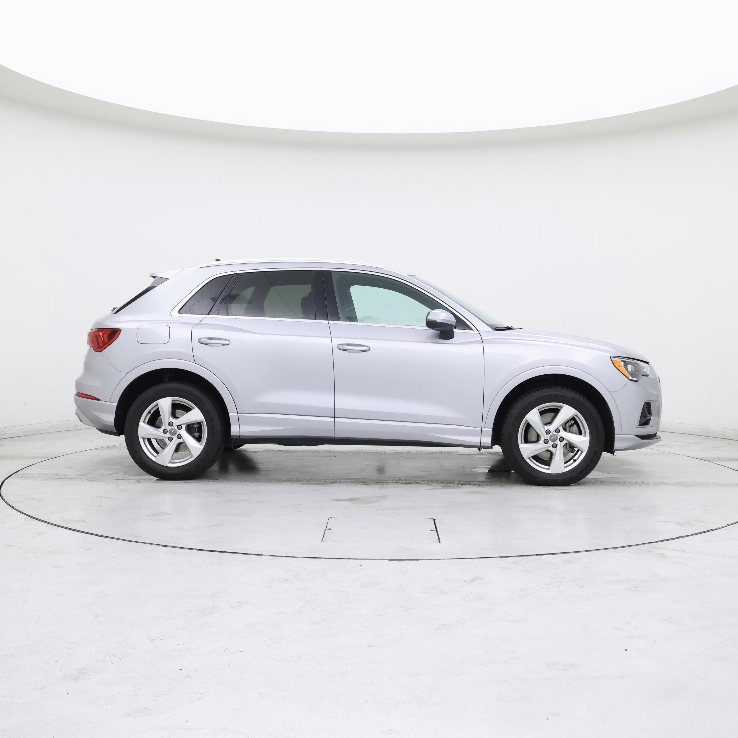 Thumbnail: 2020 Audi Q3 - 7