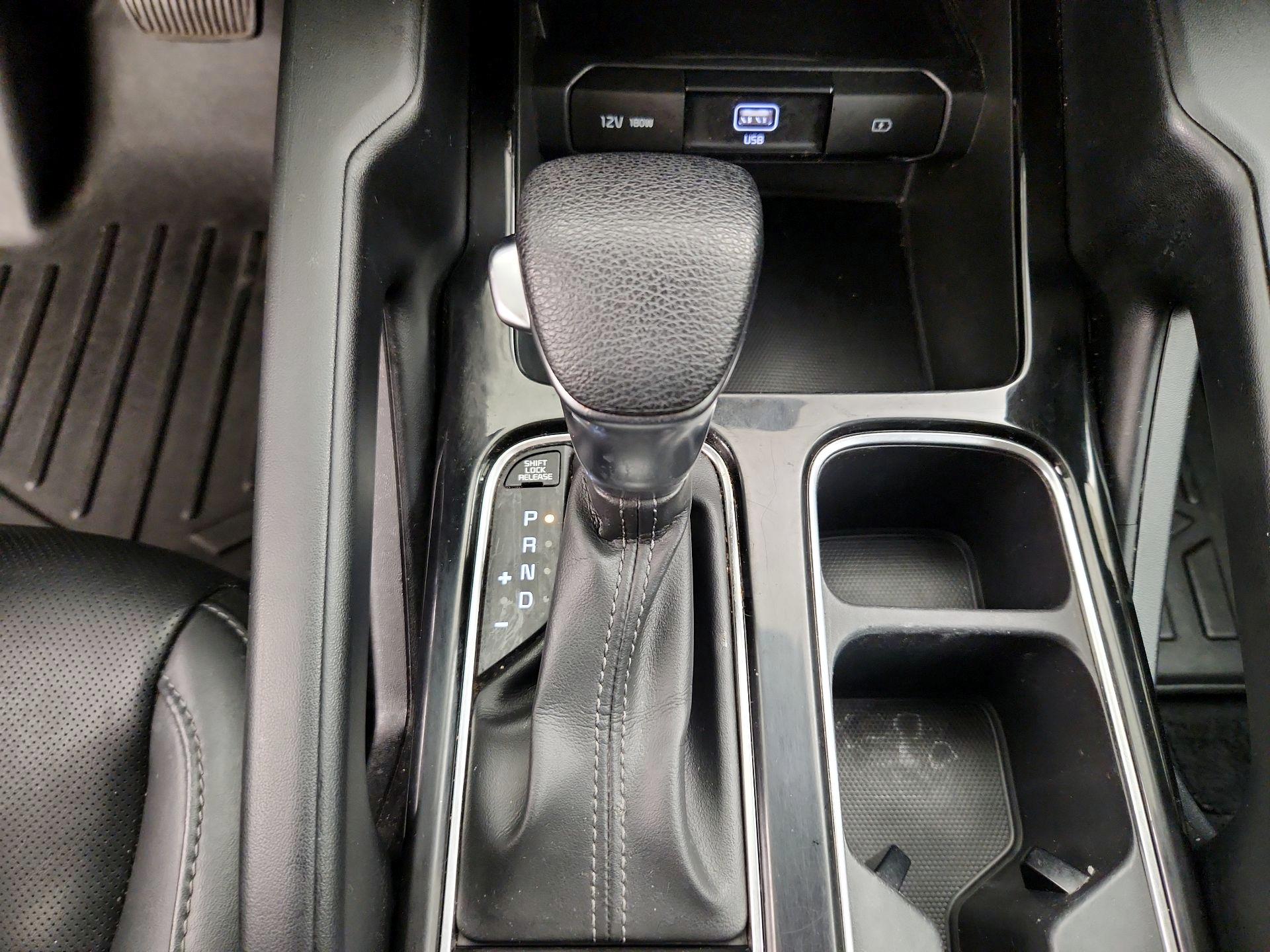 Thumbnail: 2020 Kia Telluride - 17