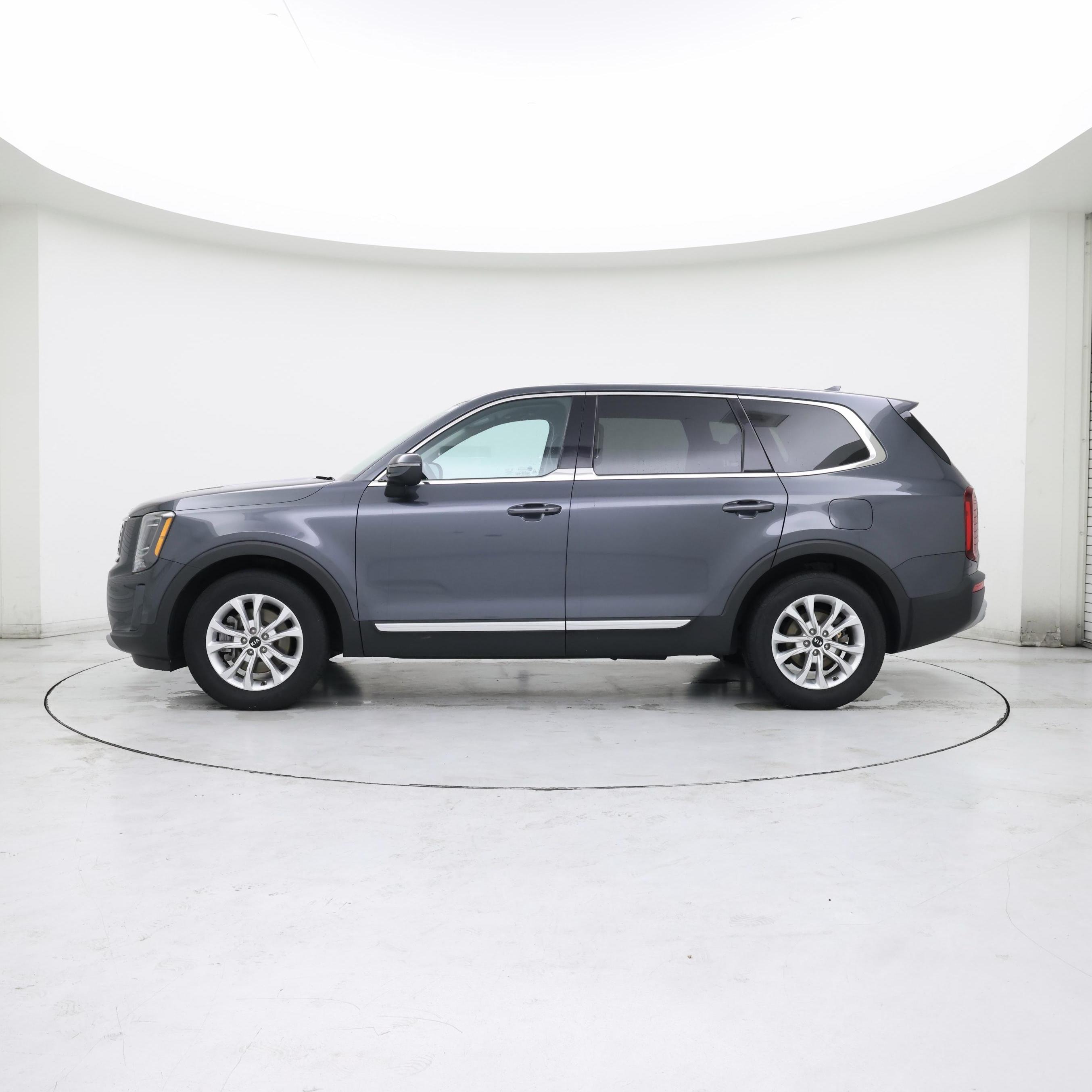 Thumbnail: 2020 Kia Telluride - 3
