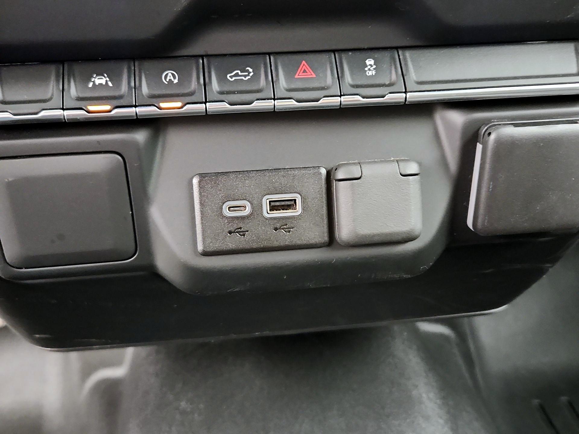 Thumbnail: 2022 Chevrolet Silverado 1500 - 18