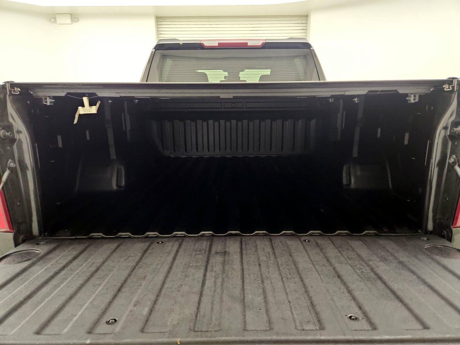 Thumbnail: 2022 Chevrolet Silverado 1500 - 20