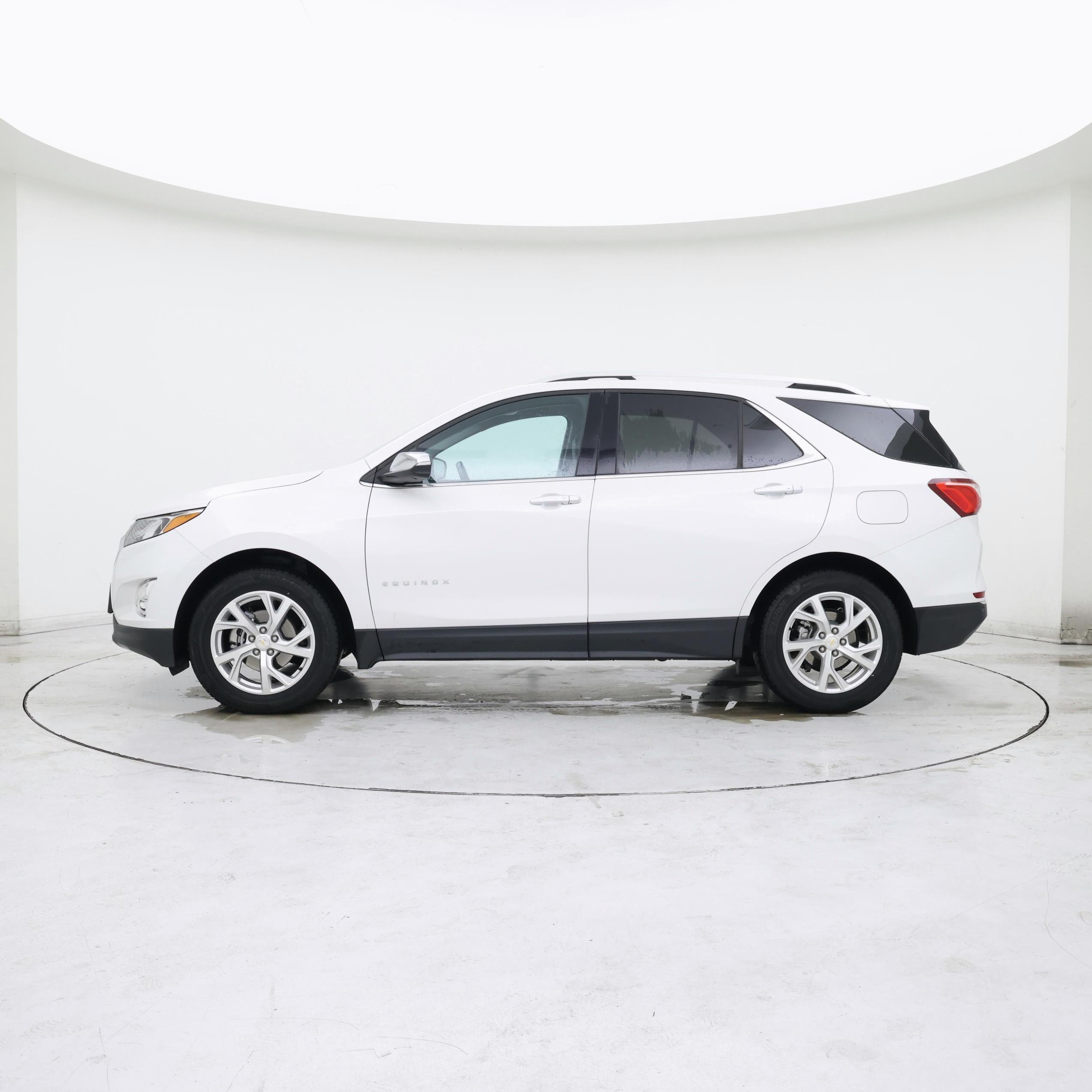 Thumbnail: 2018 Chevrolet Equinox - 3