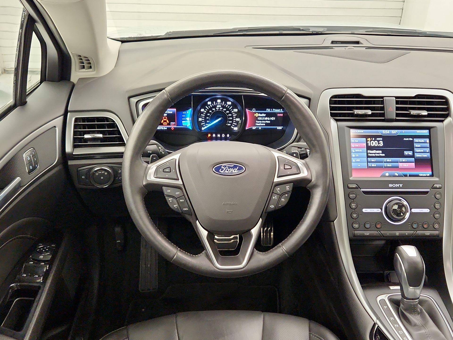 Thumbnail: 2016 Ford Fusion - 10