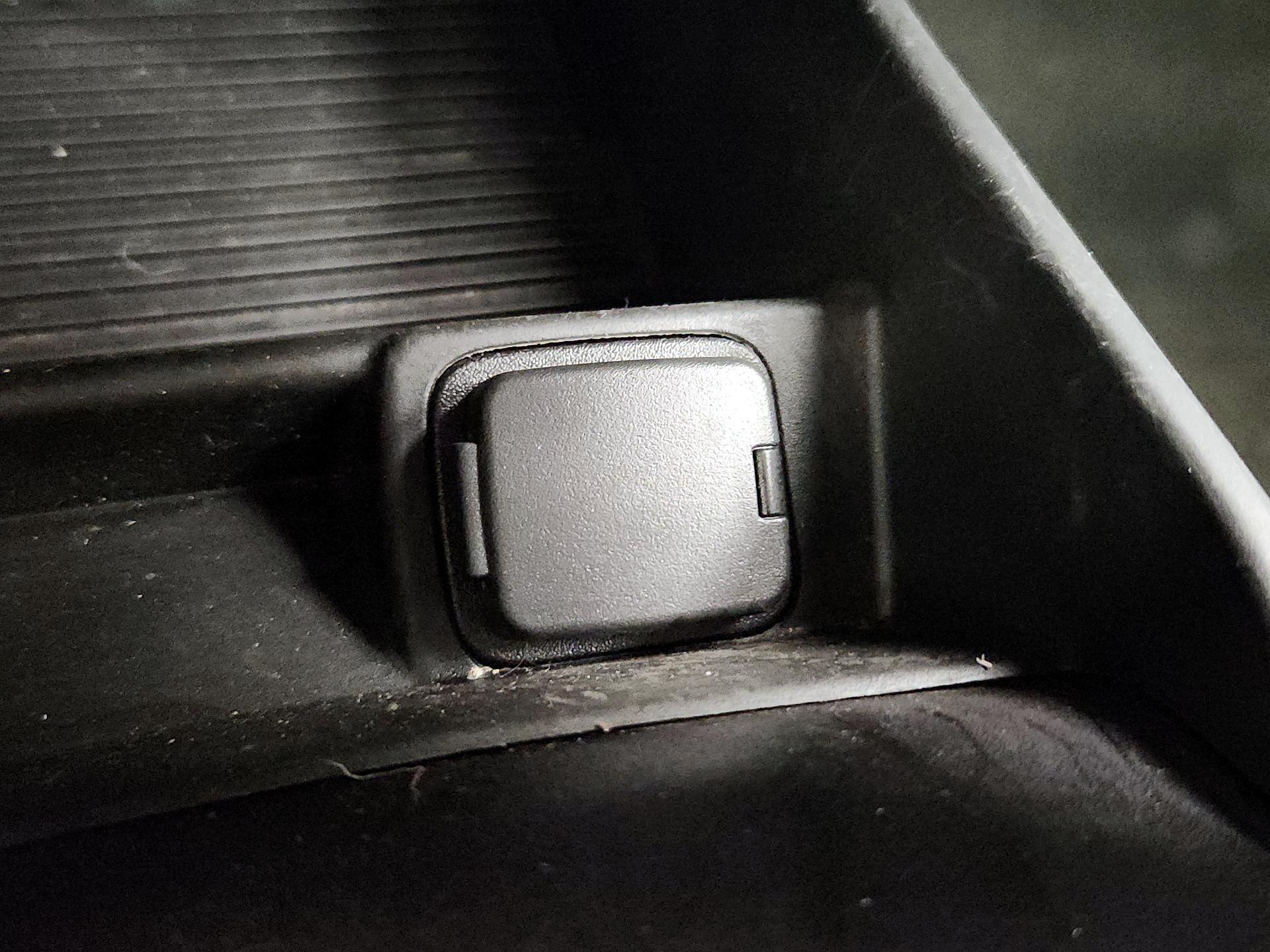 Thumbnail: 2016 Ford Fusion - 18