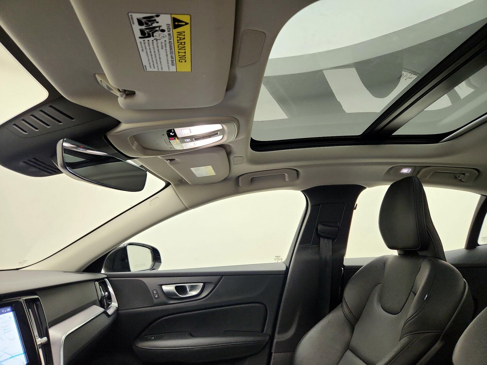 Thumbnail: 2025 Volvo S60 - 20