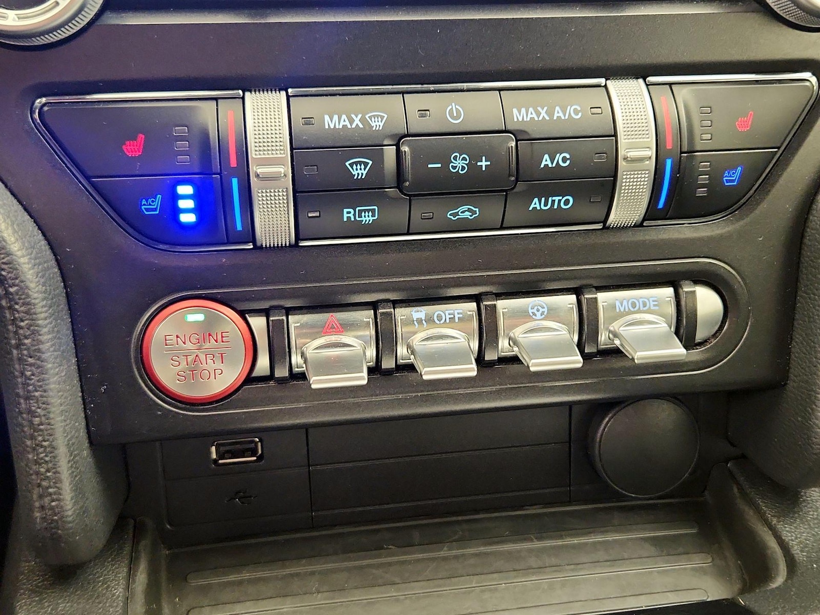 2023 Ford Mustang EcoBoost Premium - Photo 17