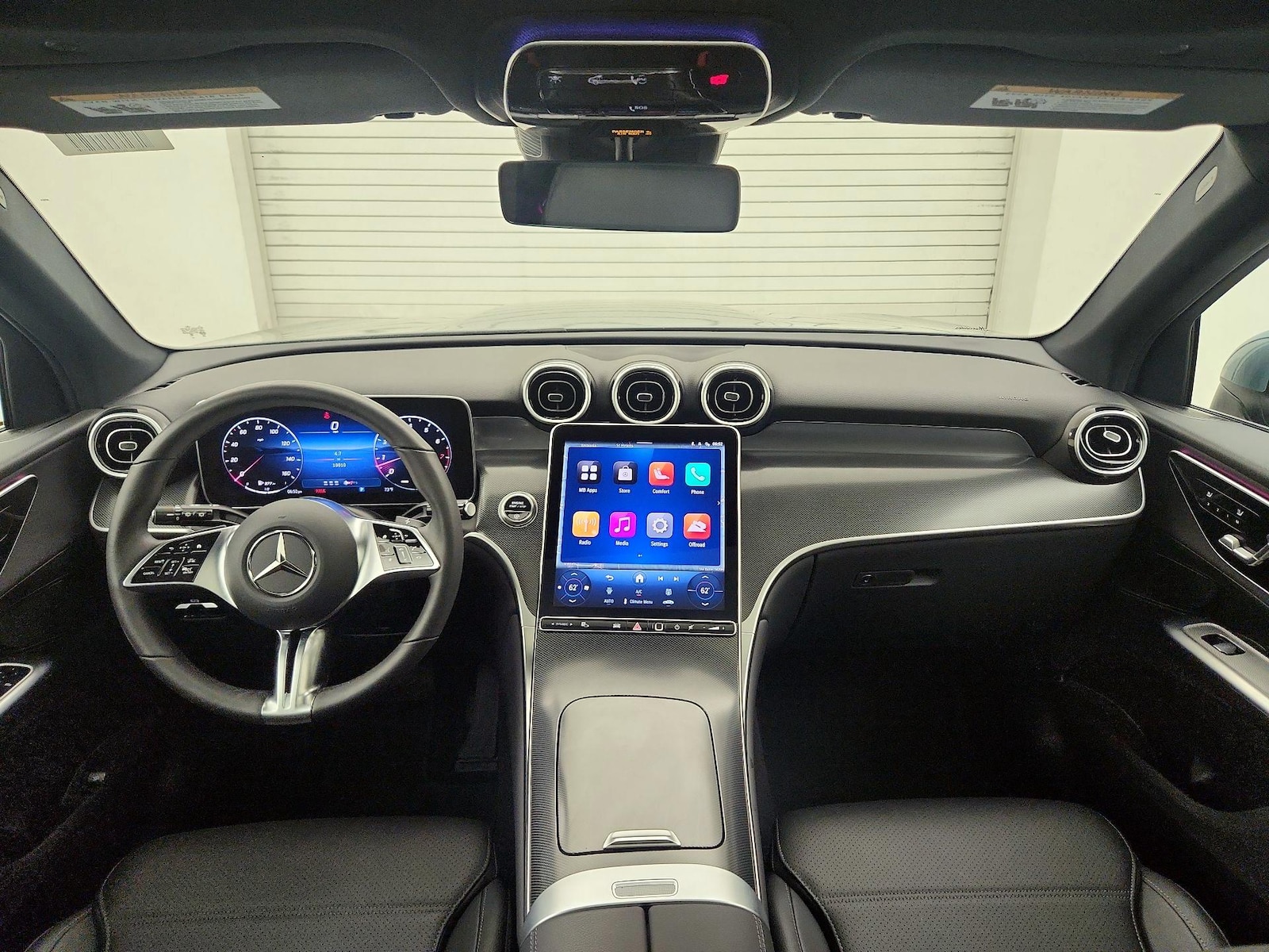 2025 Mercedes-Benz GLC Base - Photo 10