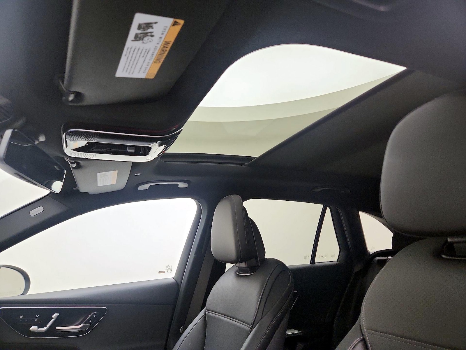 2025 Mercedes-Benz GLC Base - Photo 20