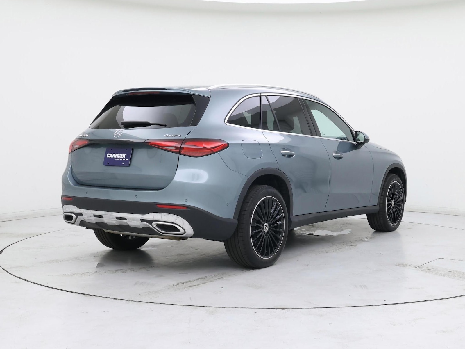 2025 Mercedes-Benz GLC Base - Photo 9
