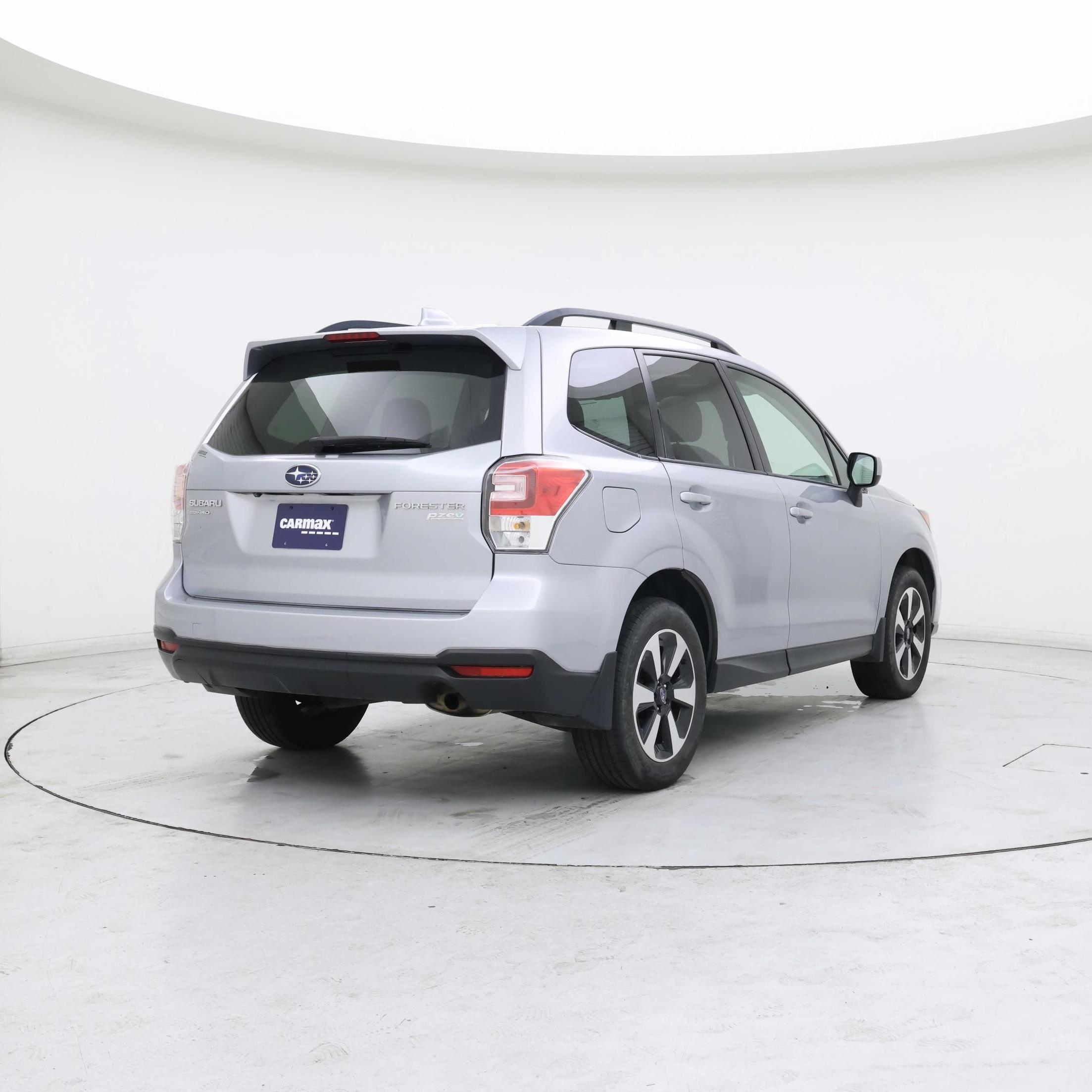 Thumbnail: 2017 Subaru Forester - 8