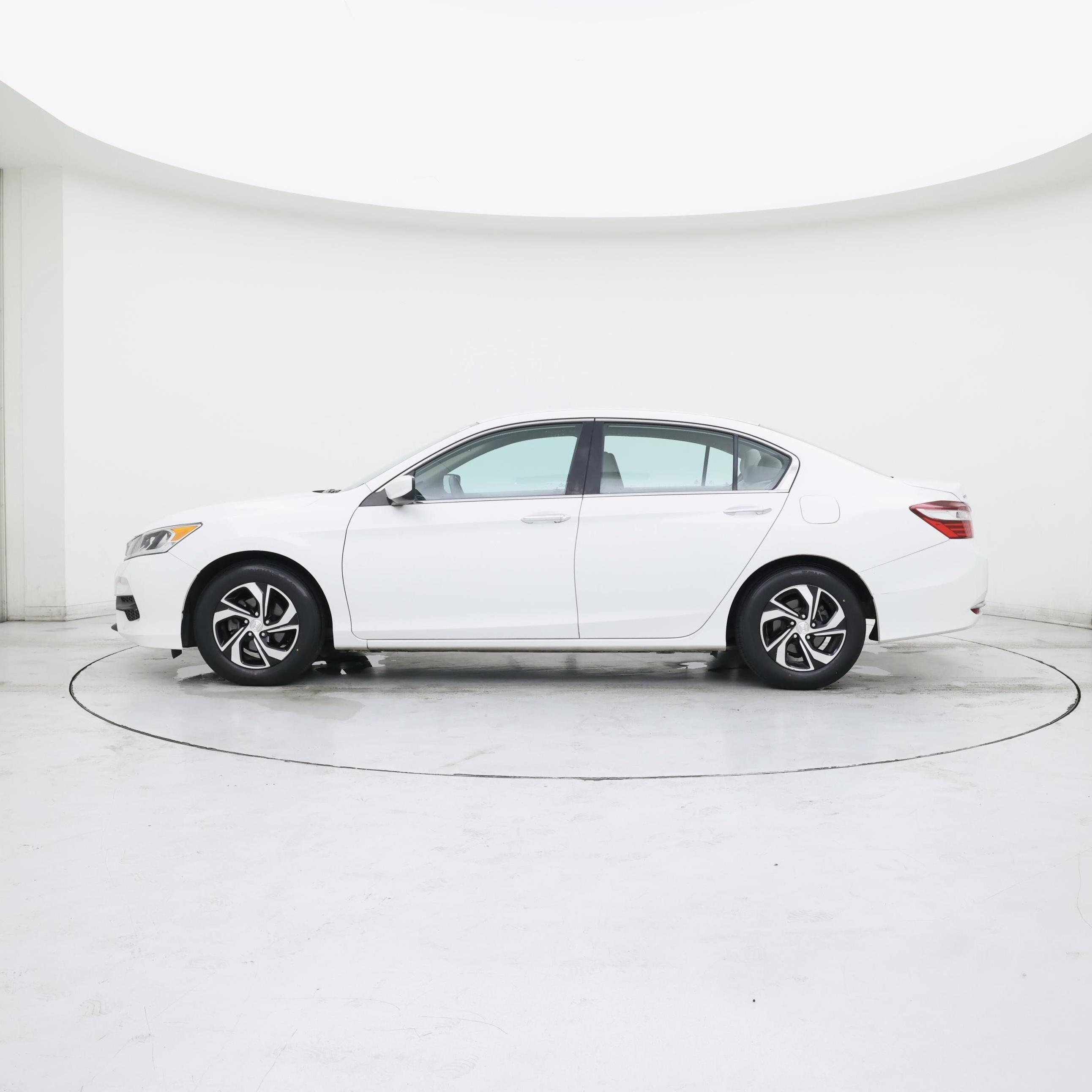 Thumbnail: 2016 Honda Accord - 3