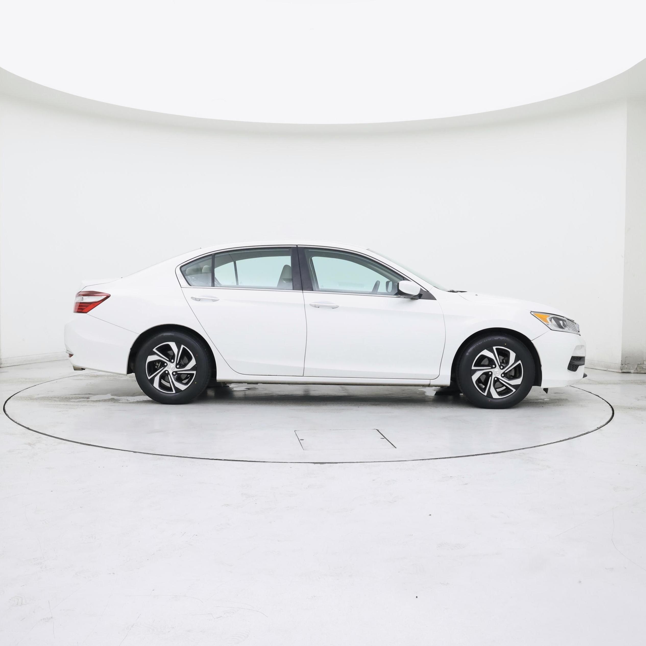 Thumbnail: 2016 Honda Accord - 7