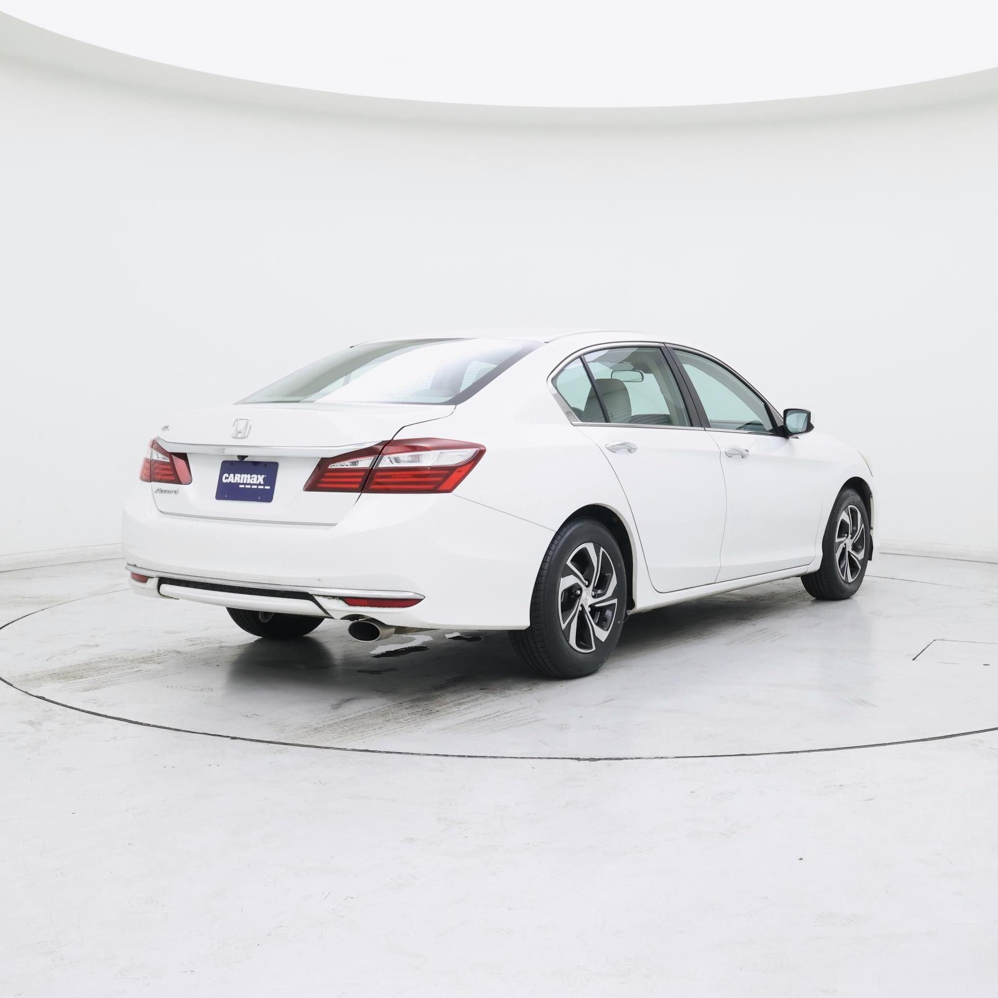 Thumbnail: 2016 Honda Accord - 8