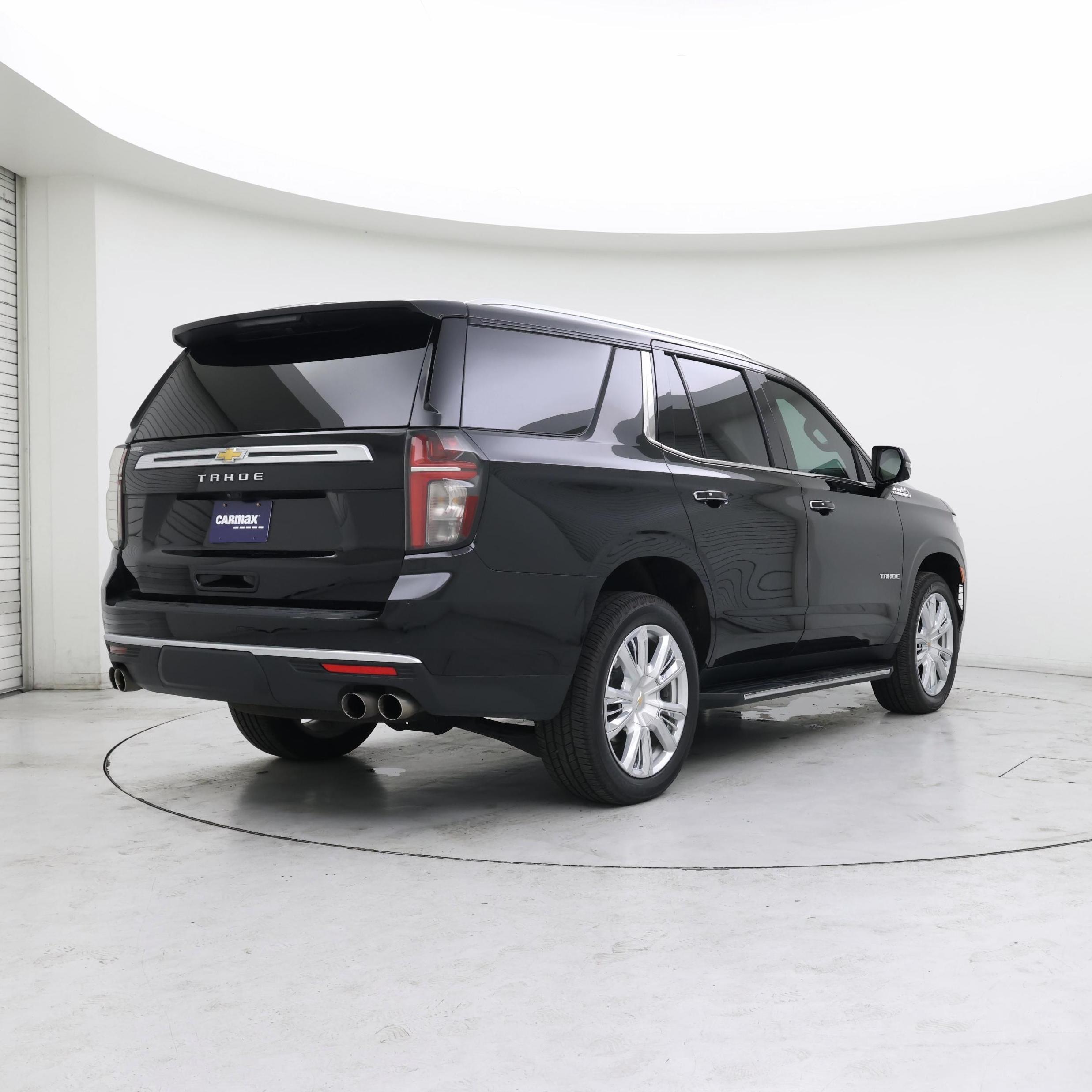 Thumbnail: 2023 Chevrolet Tahoe - 8