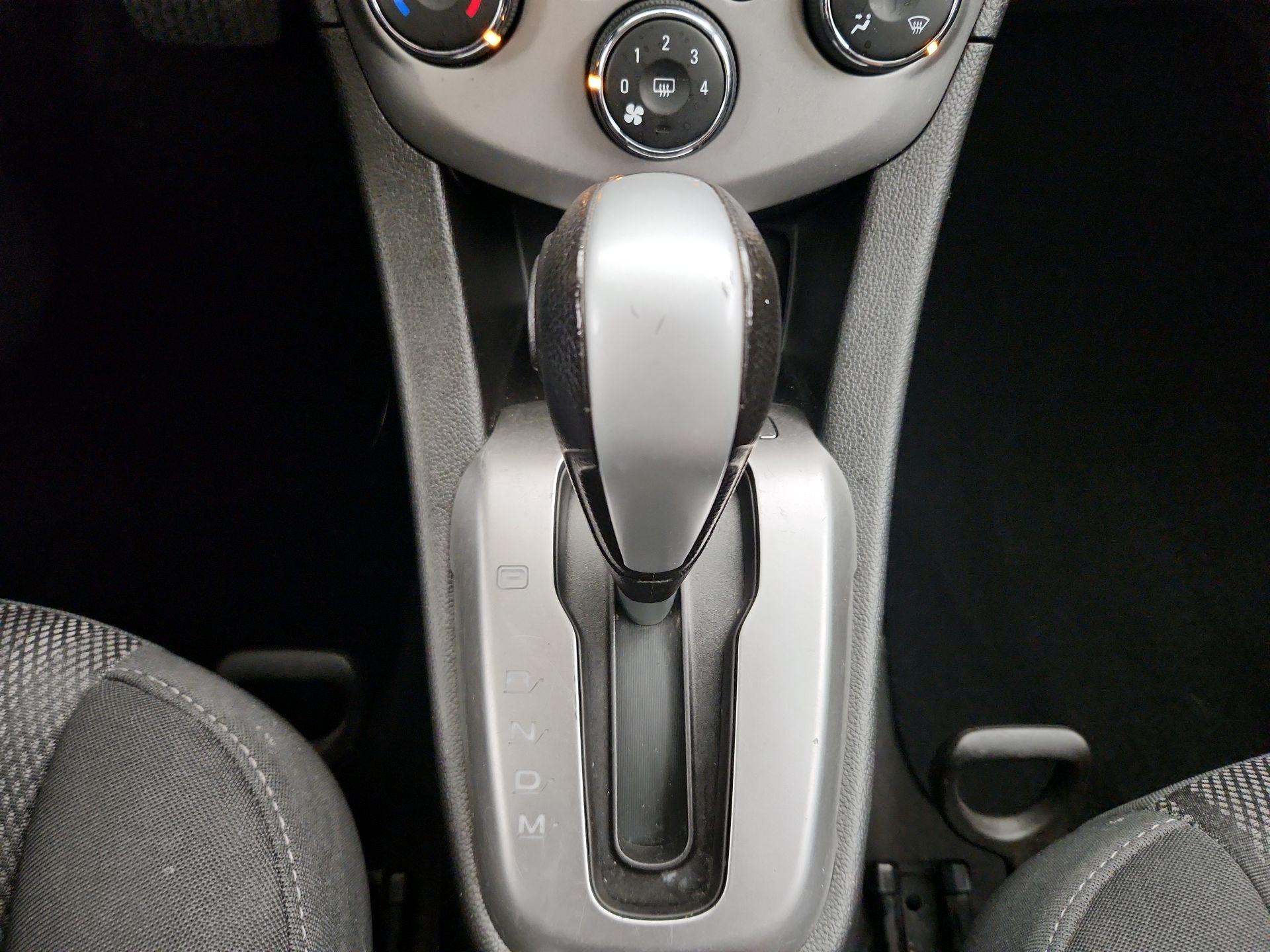 Thumbnail: 2017 Chevrolet Sonic - 17