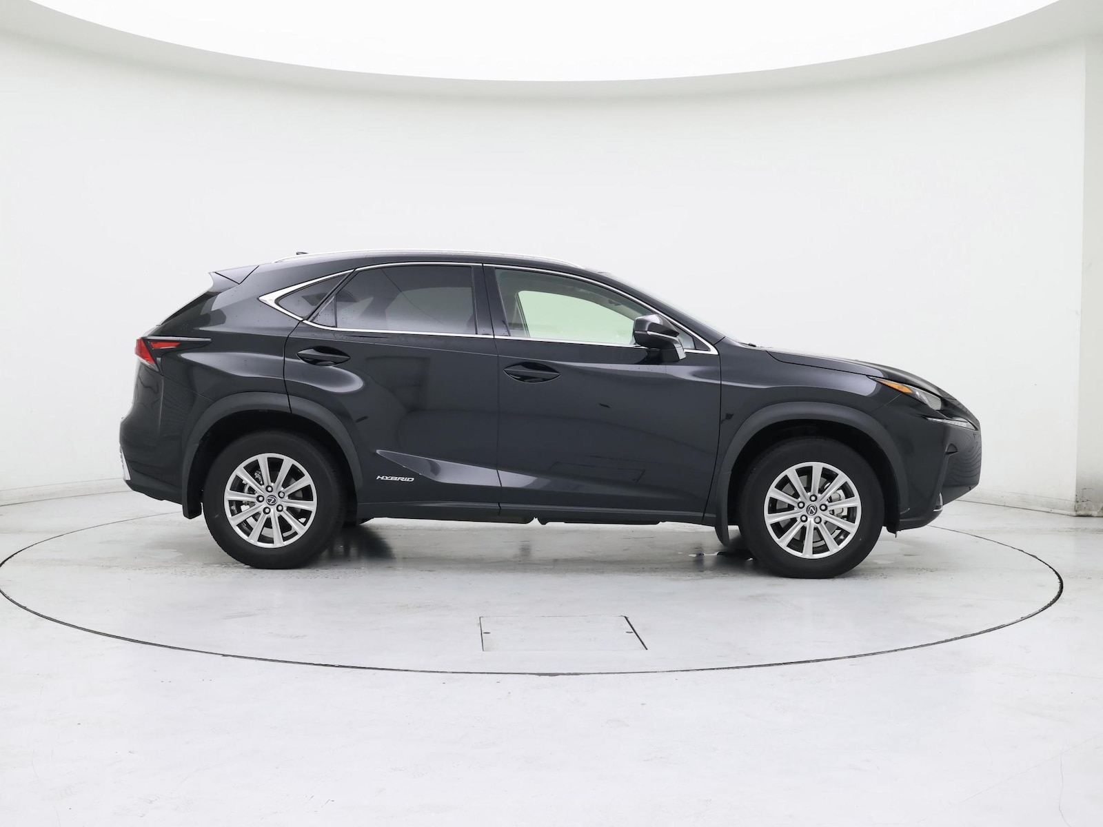 2021 Lexus NX Hybrid 300h - Photo 8